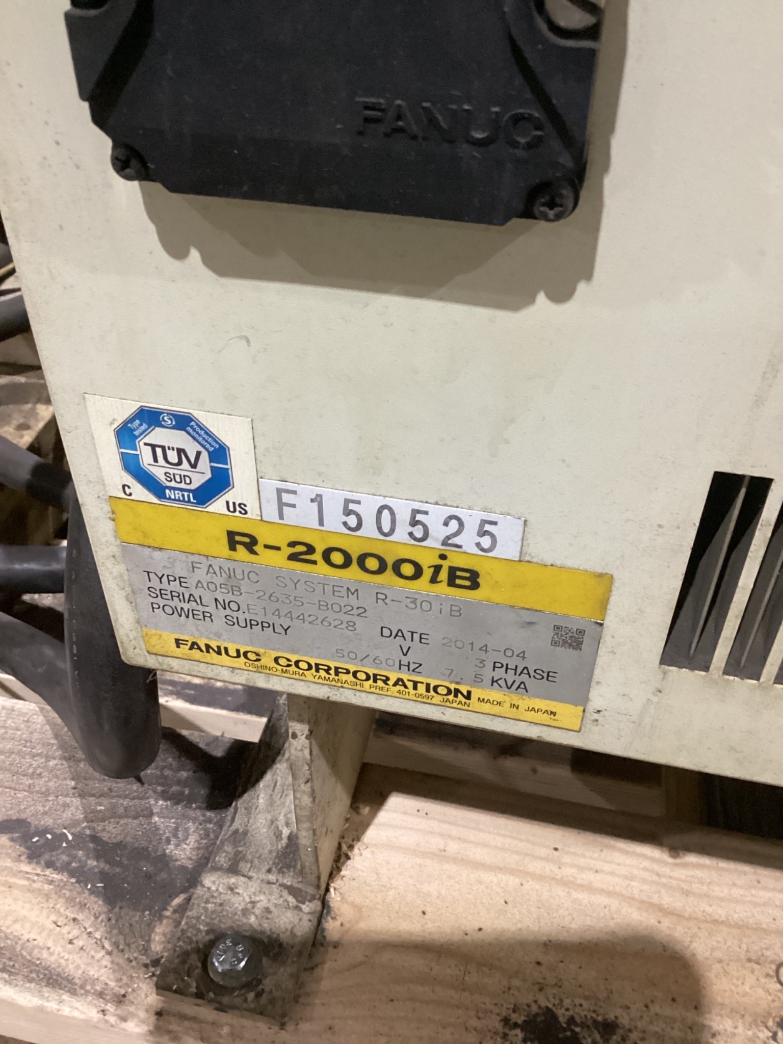 FANUC R-2000iB/210F Complete w/ R-30iB Controls USED 3