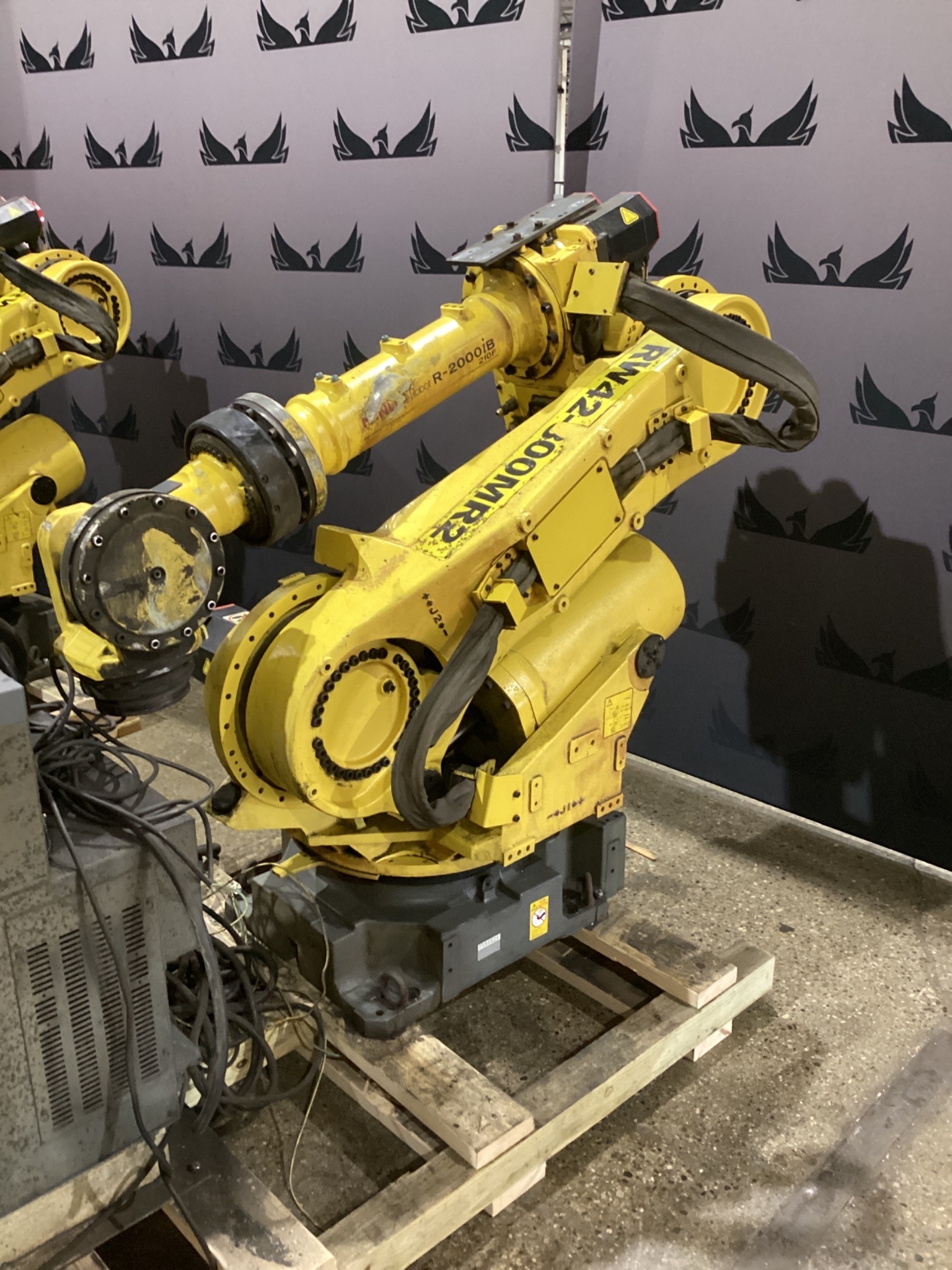 FANUC R-2000iB/210F Complete w/ R-30iB Controls USED 9