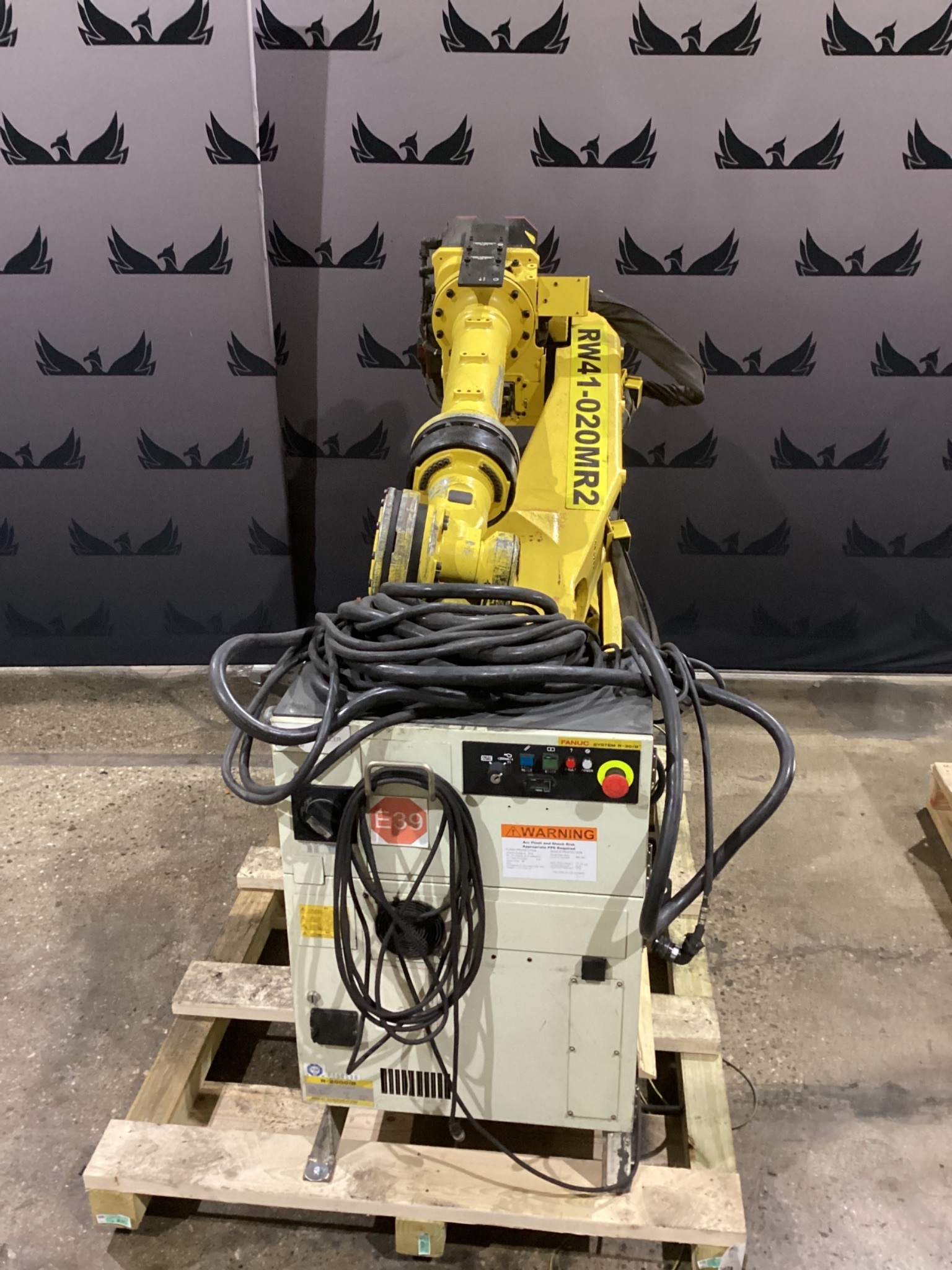 FANUC R-2000iB/210F Complete w/ R-30iB Controls USED 0
