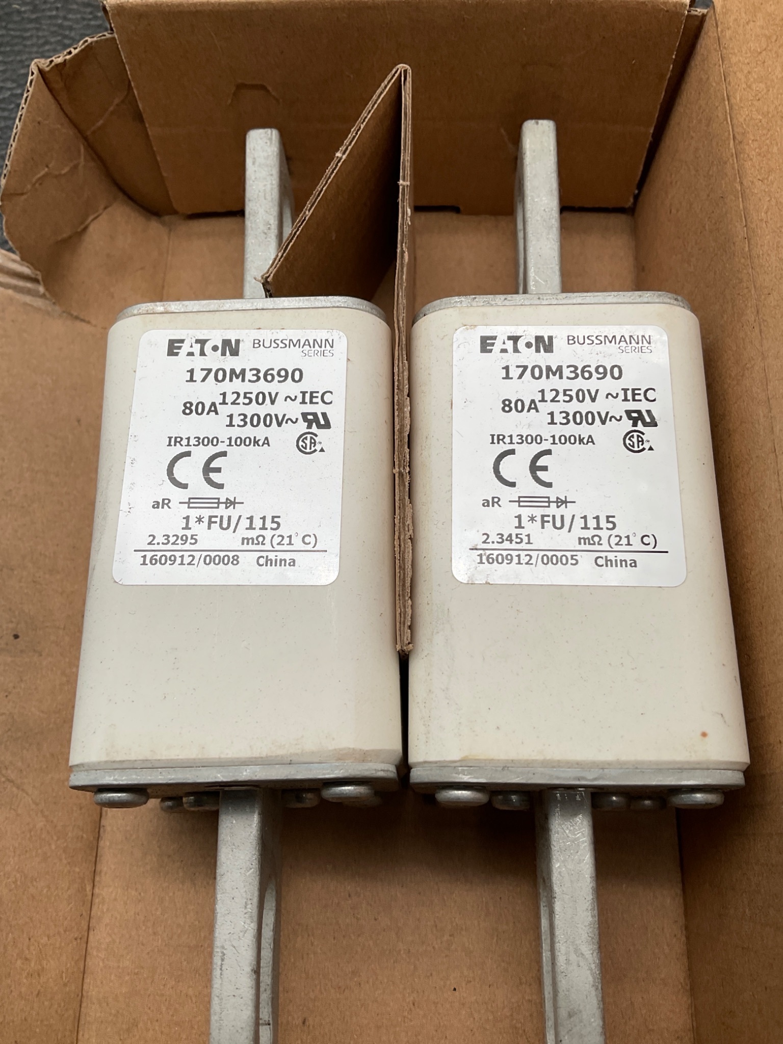EATON 170M3690 High-Speed Fuse NEW (2 Pack) 1