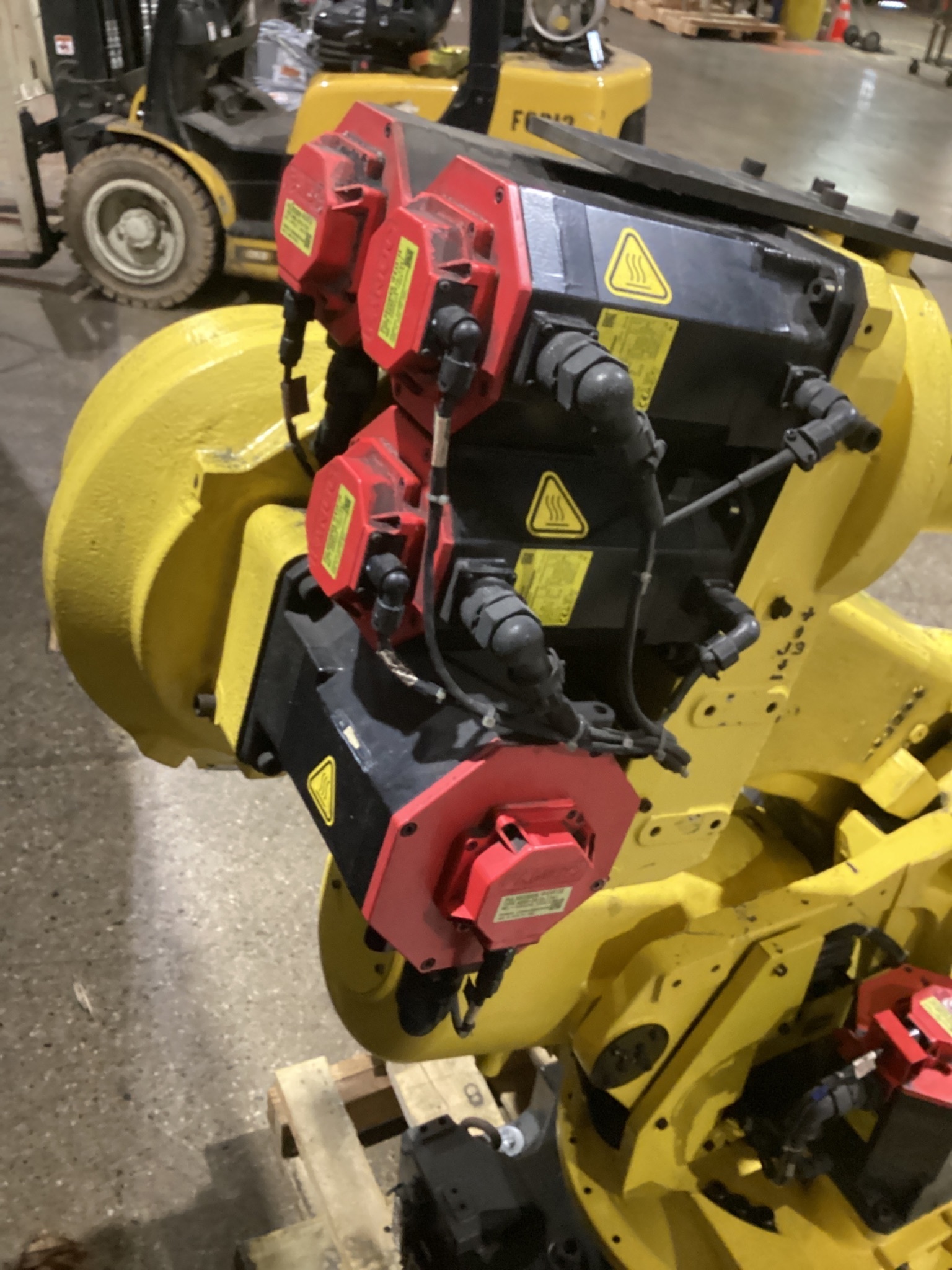FANUC R-2000iB/210F Complete w/ R-30iB Controls USED 3