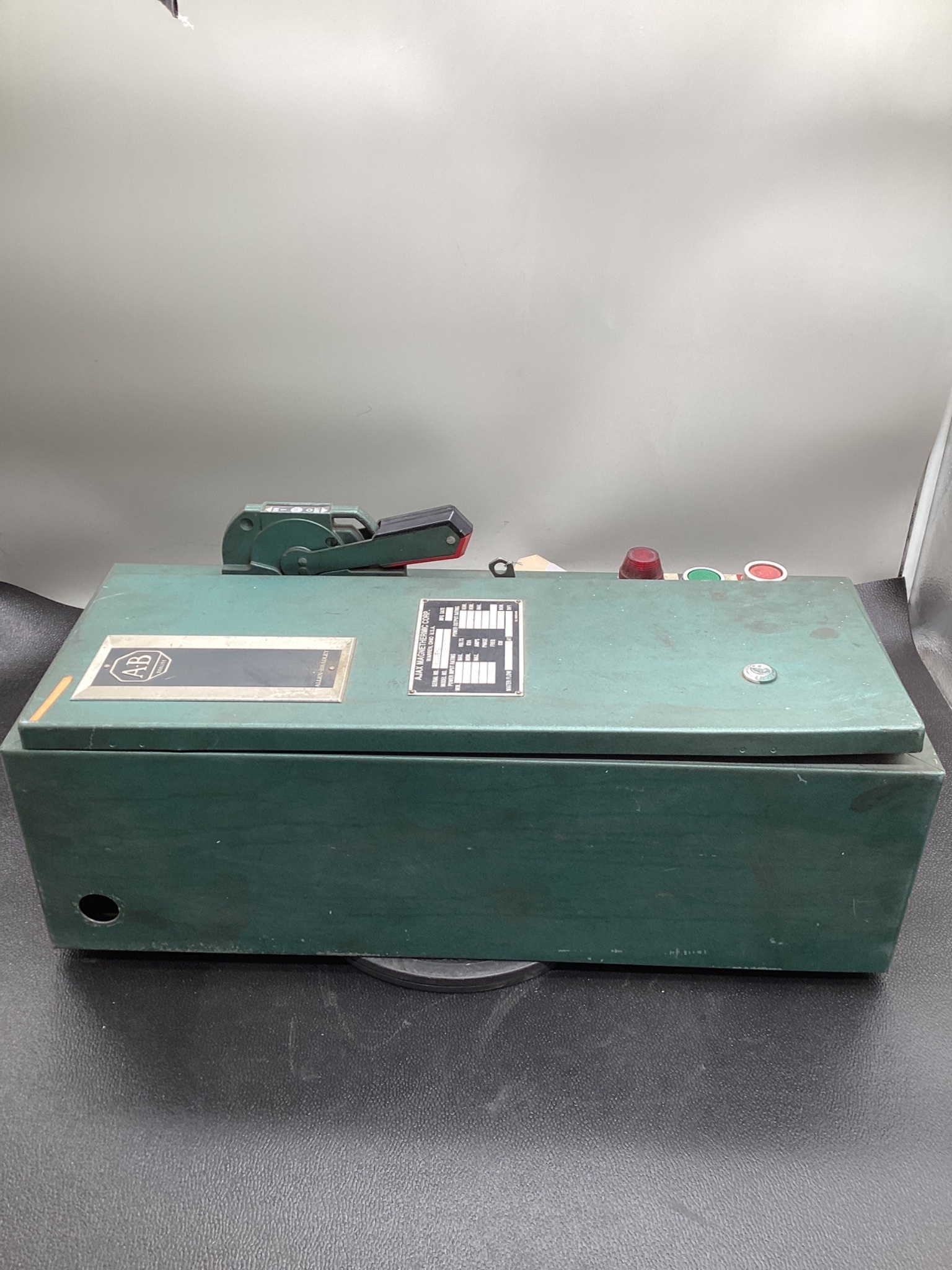 ALLEN BRADLEY BULLETIN 512 Combination Controller with Transformer USED 1