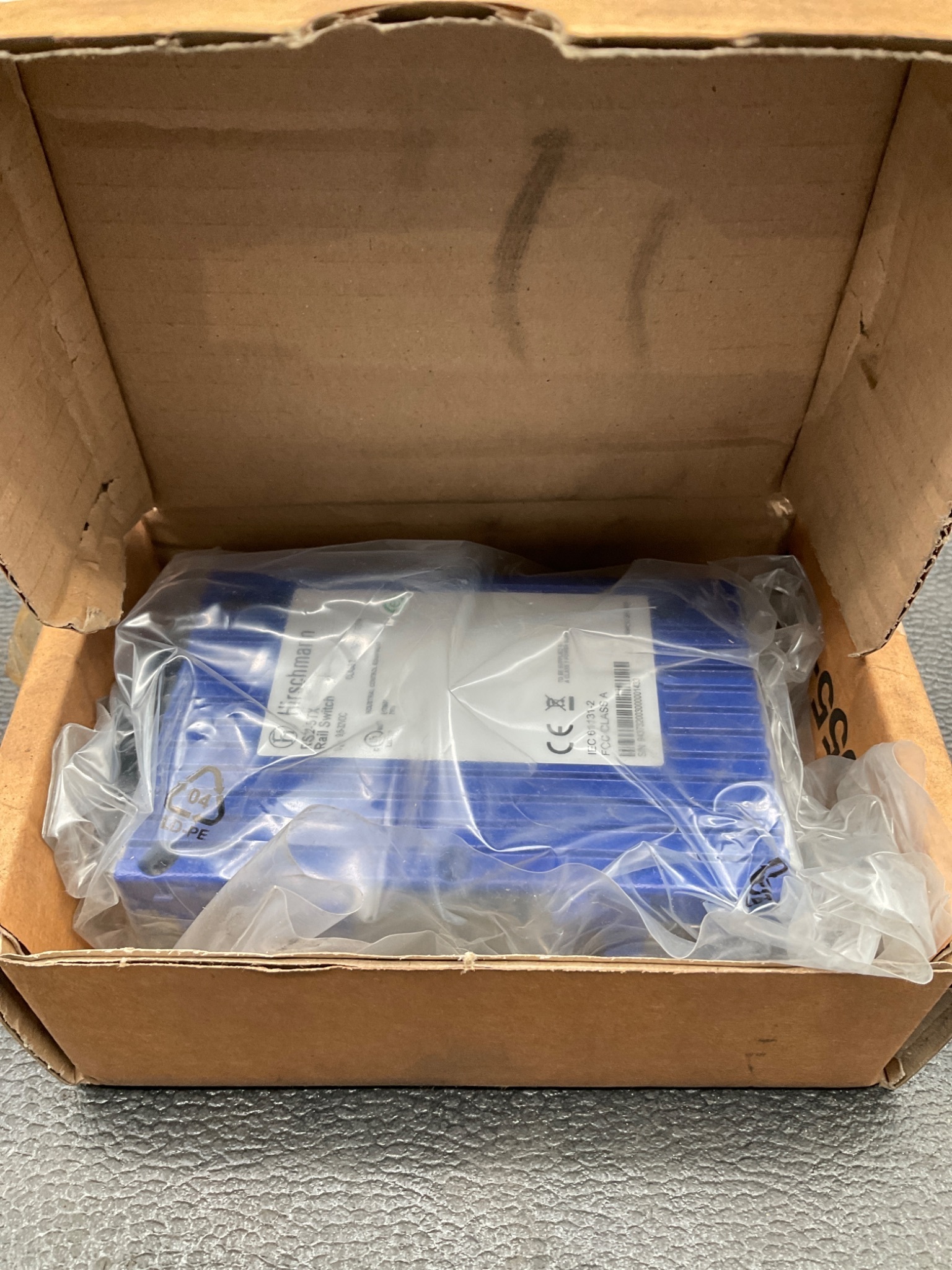HIRSCHMANN RS2-5TX Ethernet Switch NEW 3