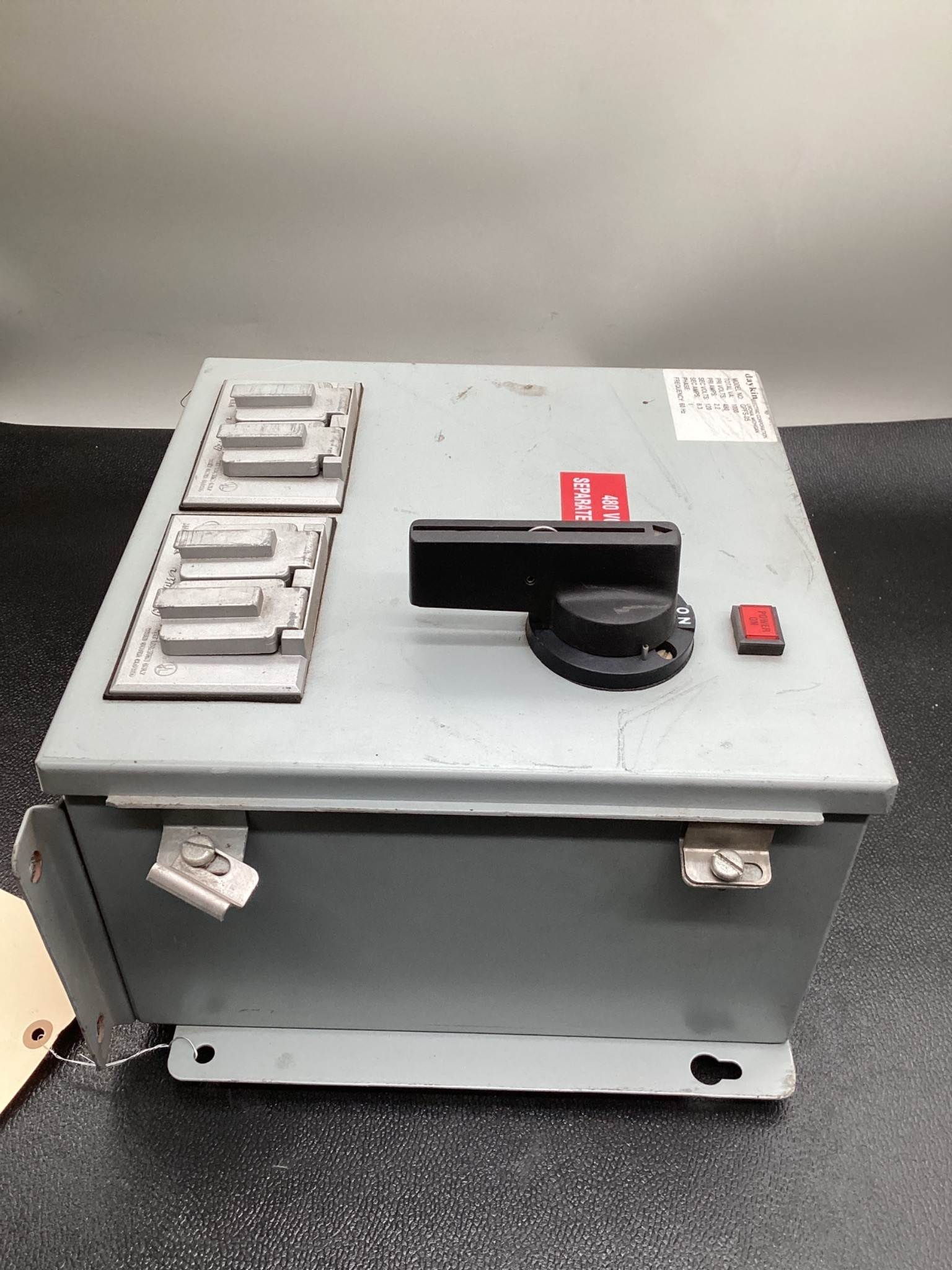 DAYKIN GPFS-05 1KVA Transformer Disconnect 480V - 120V USED 3