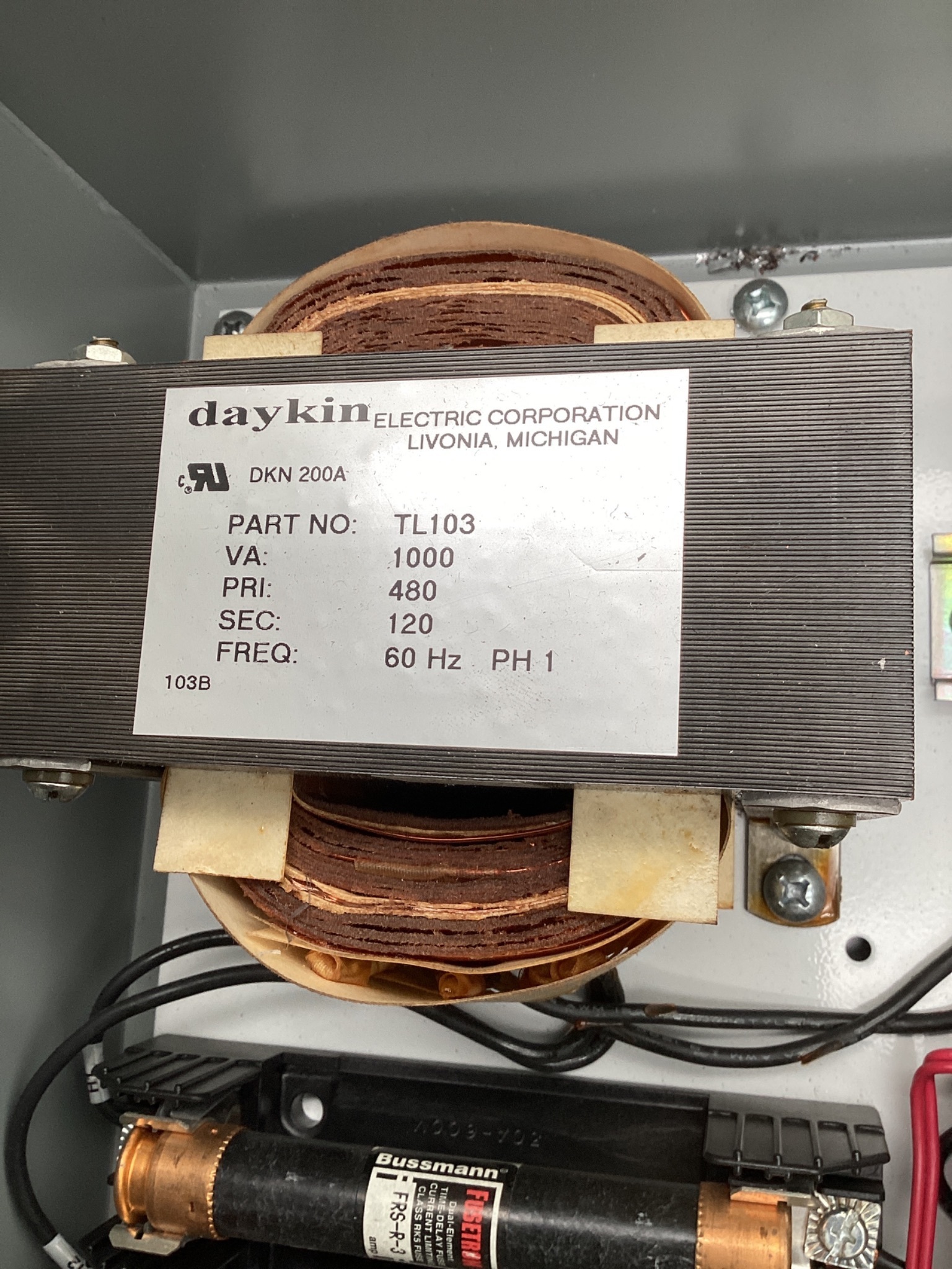 DAYKIN GPFS-05 1KVA Transformer Disconnect 480V - 120V USED 5