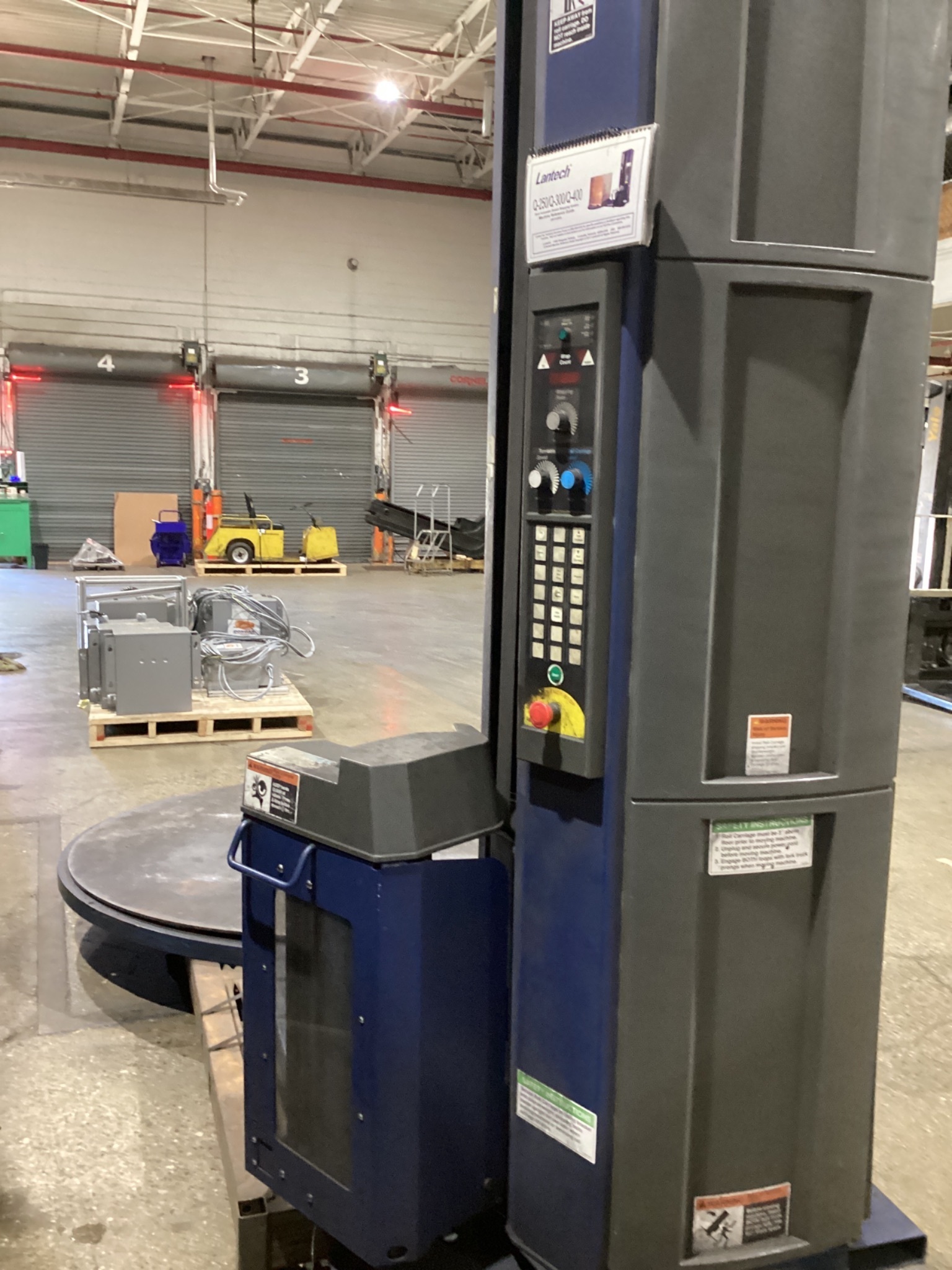 LANTECH Q-300 Semi-Automatic Stretch Wrapper USED 2
