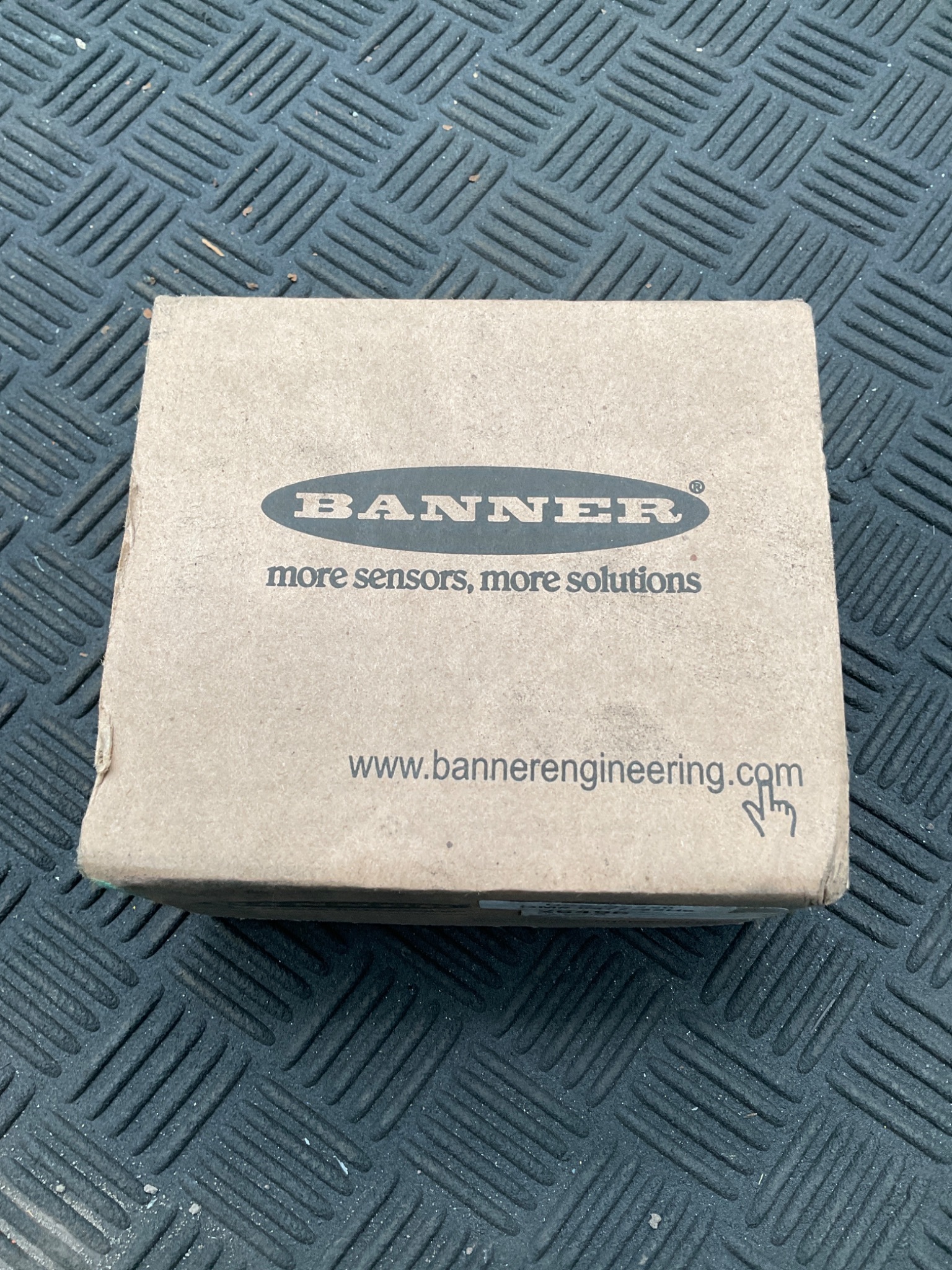 BANNER PPSLC75-BG Sealed Lens Enclosure NEW 2