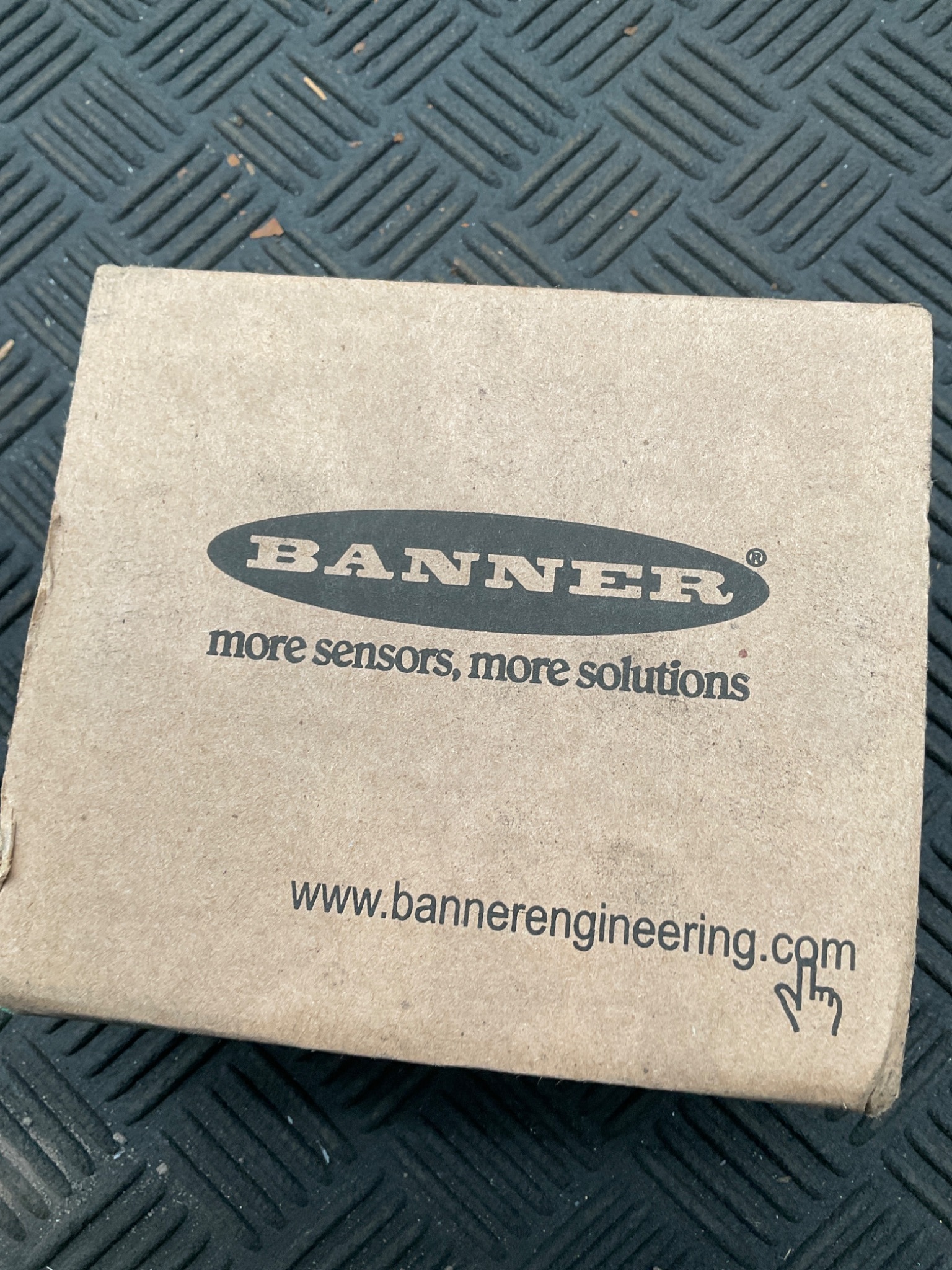 BANNER PPSLC75-BG Sealed Lens Enclosure NEW 5