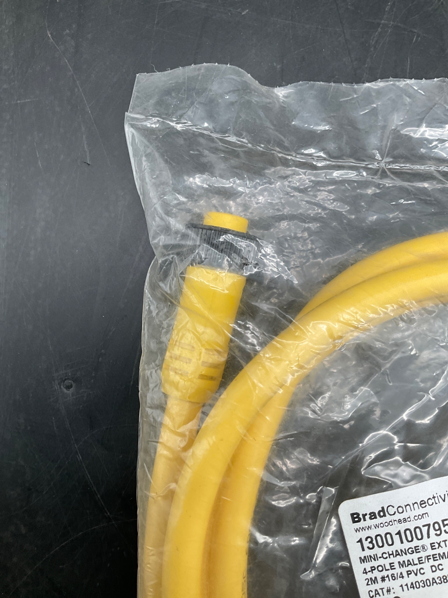 BRAD CONNECTIVITY 114030A38M020 Mini-Change Cordset 4-Pin 2M 600V PVC NEW 3