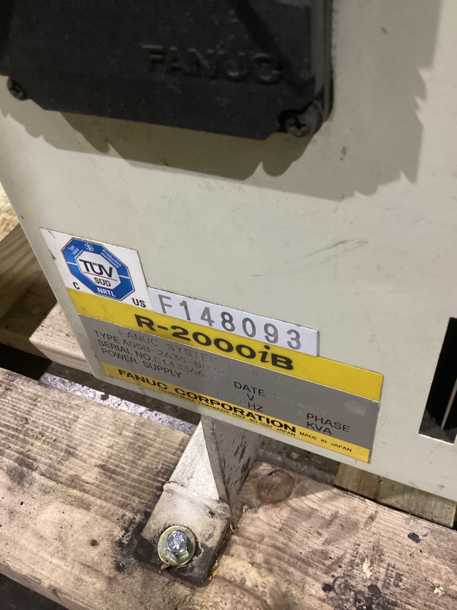FANUC R-2000iB/210F Complete w/ R-30iB Controls USED 4
