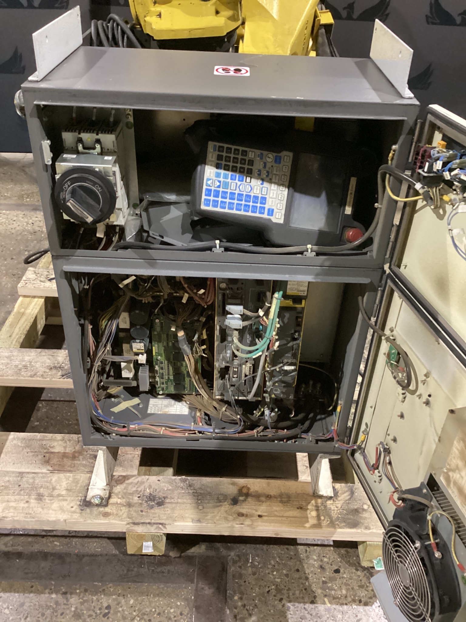FANUC R-2000iB/210F Complete w/ R-30iB Controls USED 5