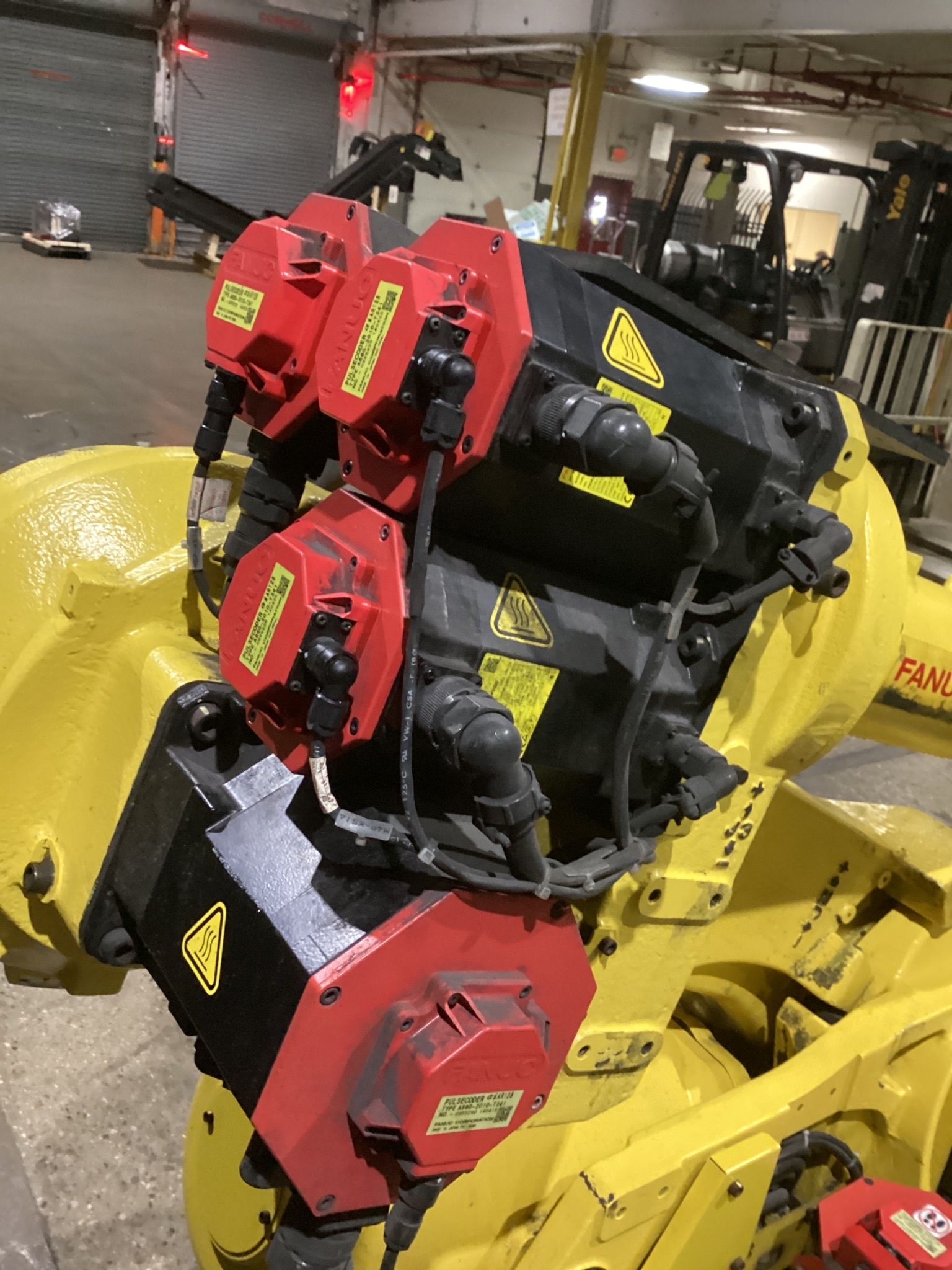 FANUC R-2000iB/210F Complete w/ R-30iB Controls USED 4