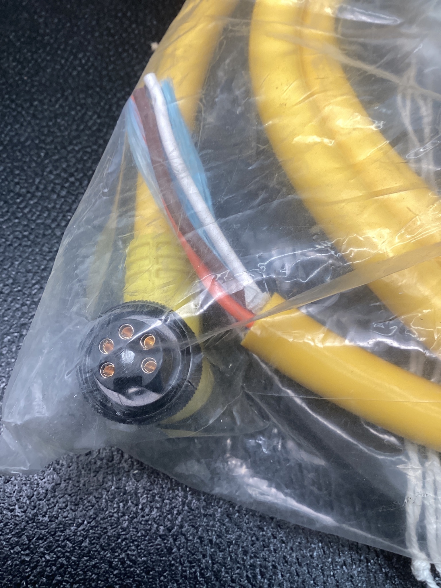 ALLEN BRADLEY 889N-R5AF-6F Power Cable NEW 4