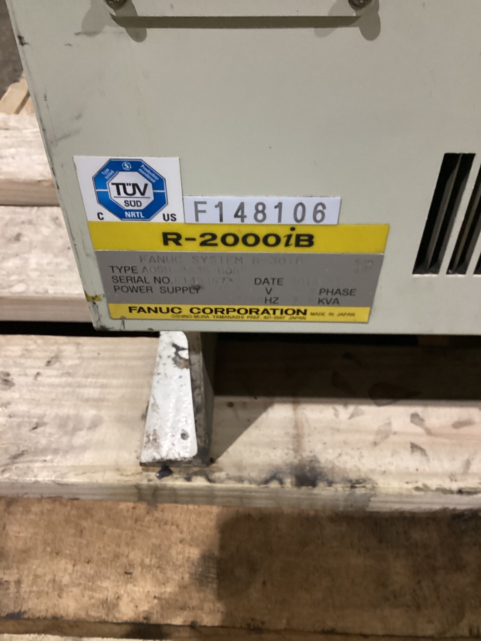 FANUC R-2000iB/210F Complete w/ R-30iB Controls USED 7