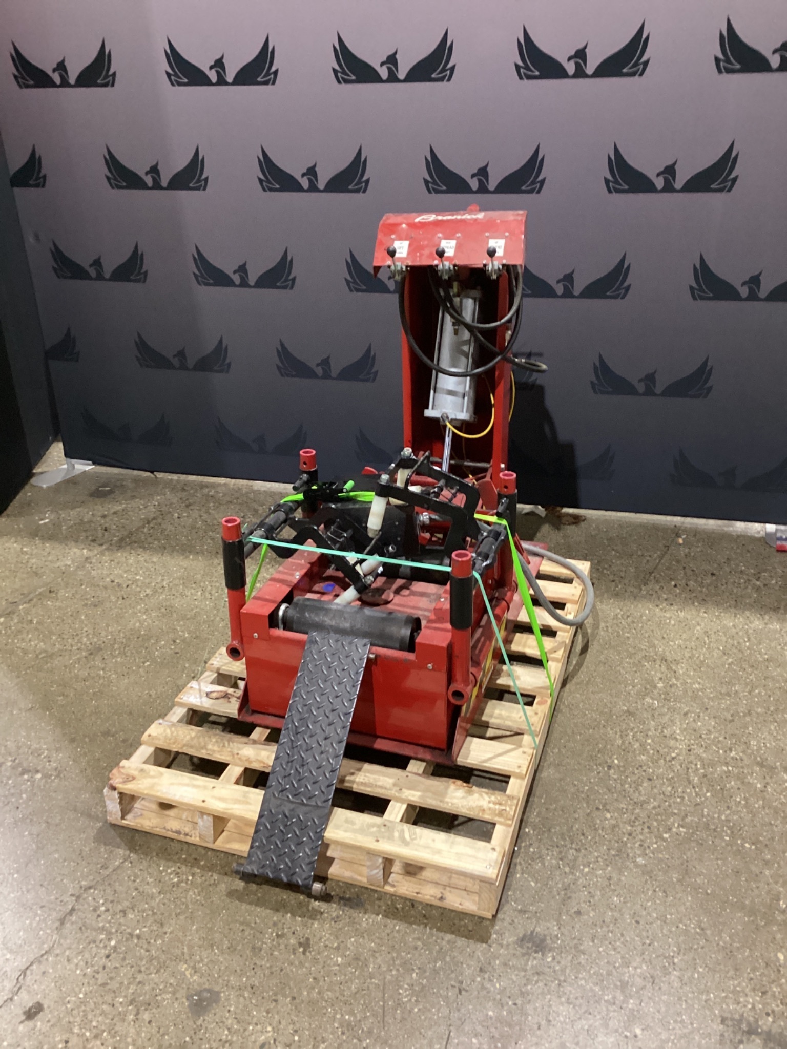 BRANICK AH/RI/R Air Powered Tire Spreader USED 0