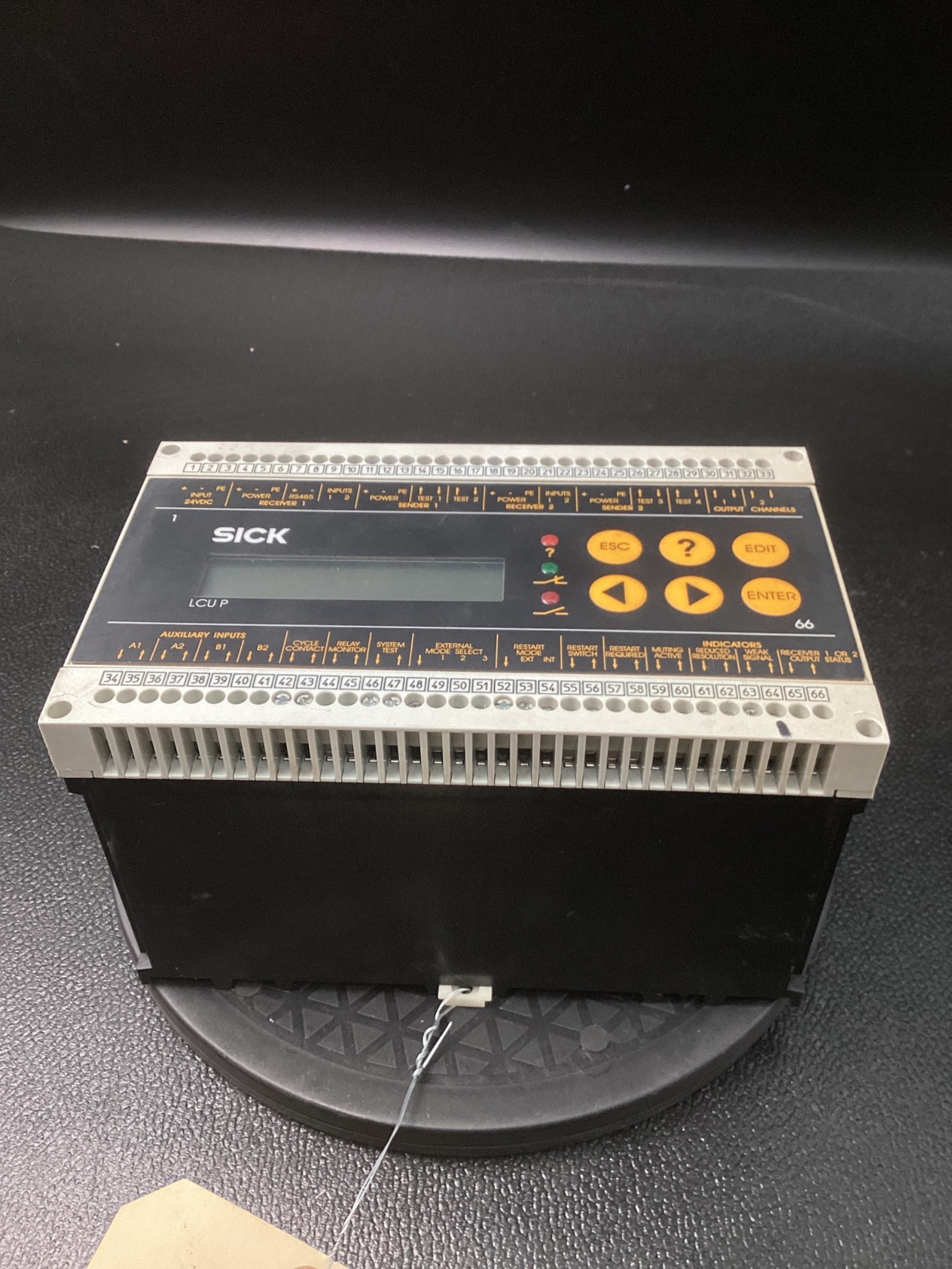 SICK LCUP-400 Light Curtain Controller 24VDC 12W USED 0