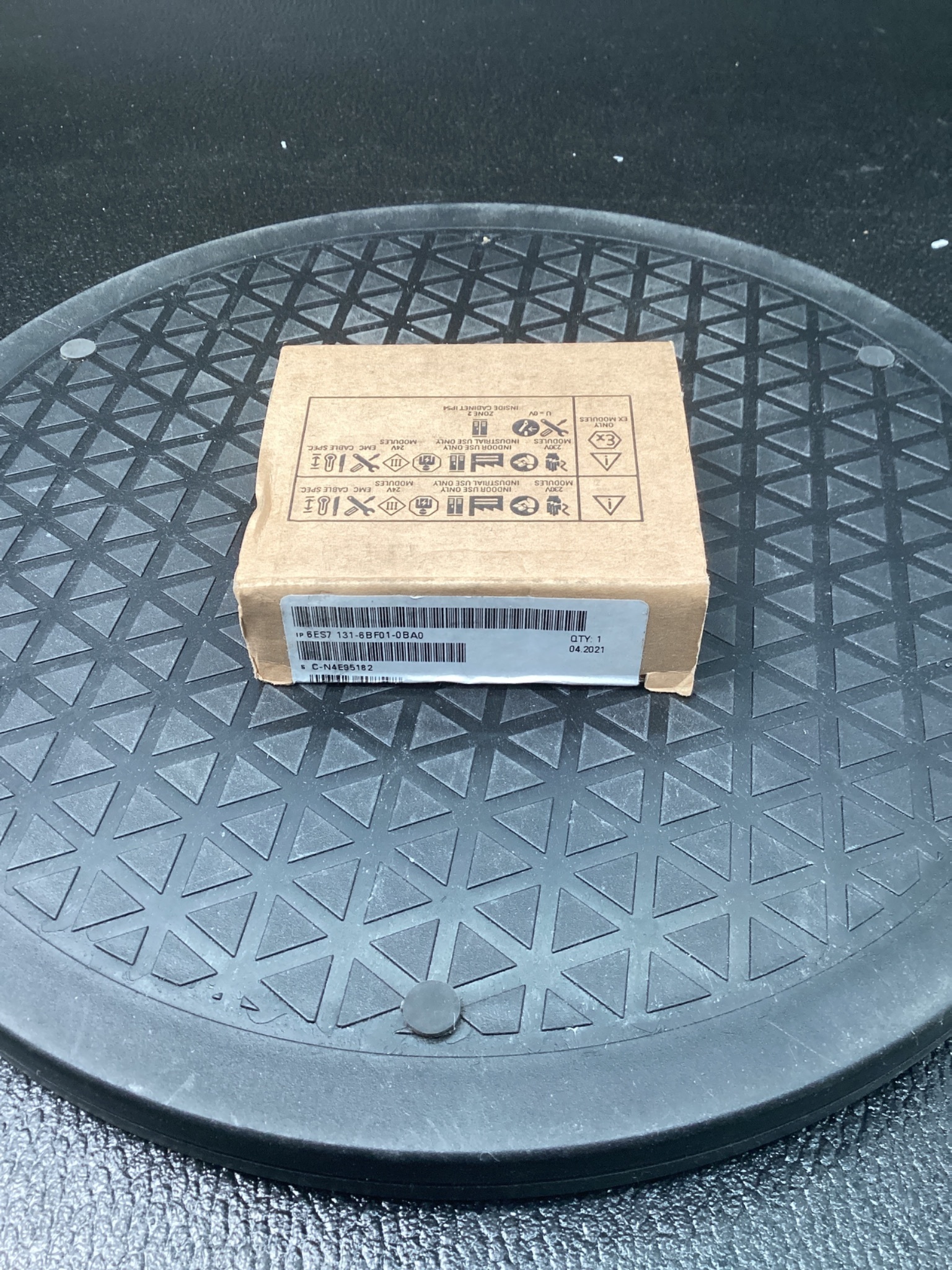SIEMENS 6ES7 131-6BF01-0BA0 Digital Input Module NEW 0