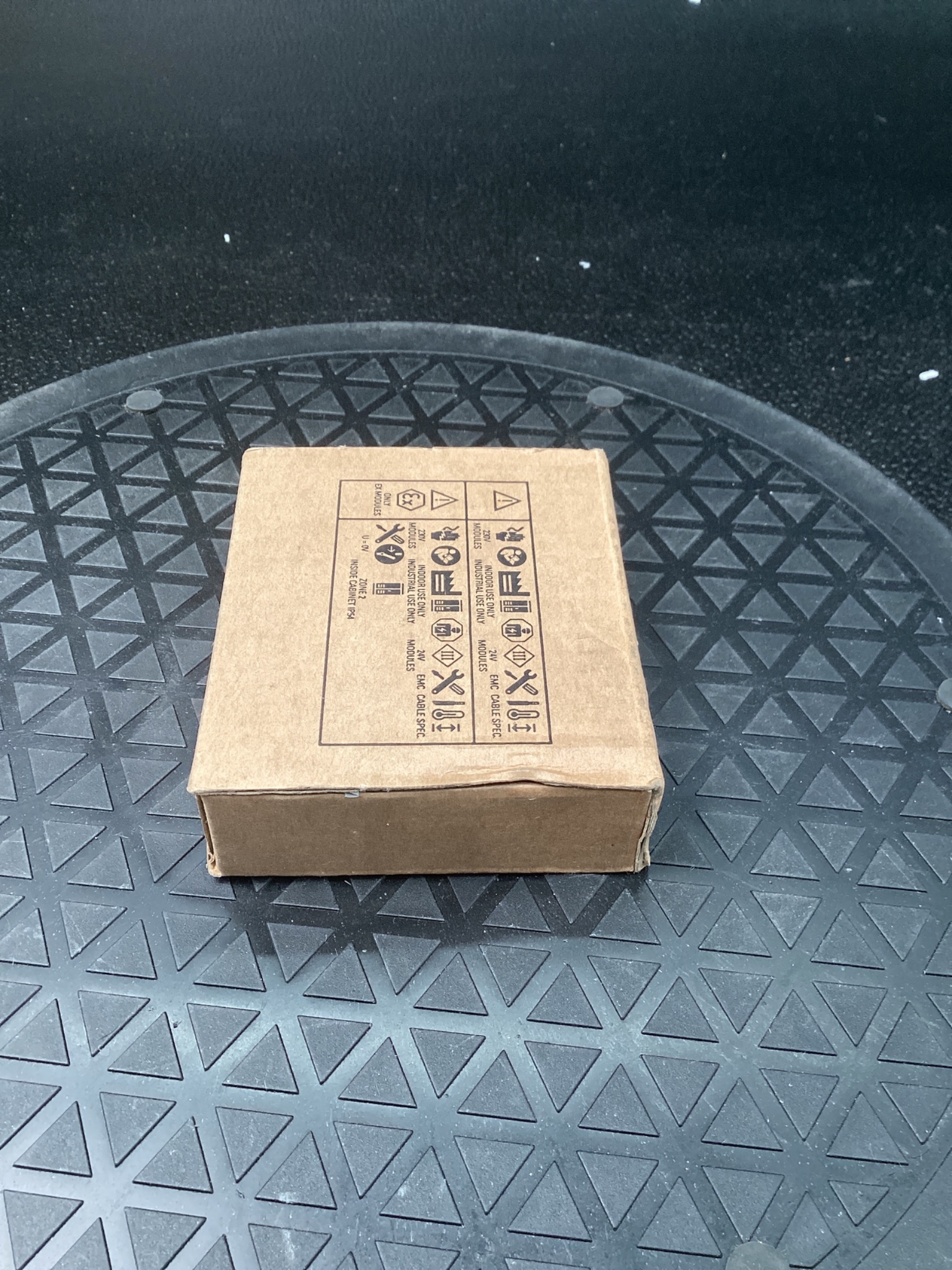 SIEMENS 6ES7 131-6BF01-0BA0 Digital Input Module NEW 3
