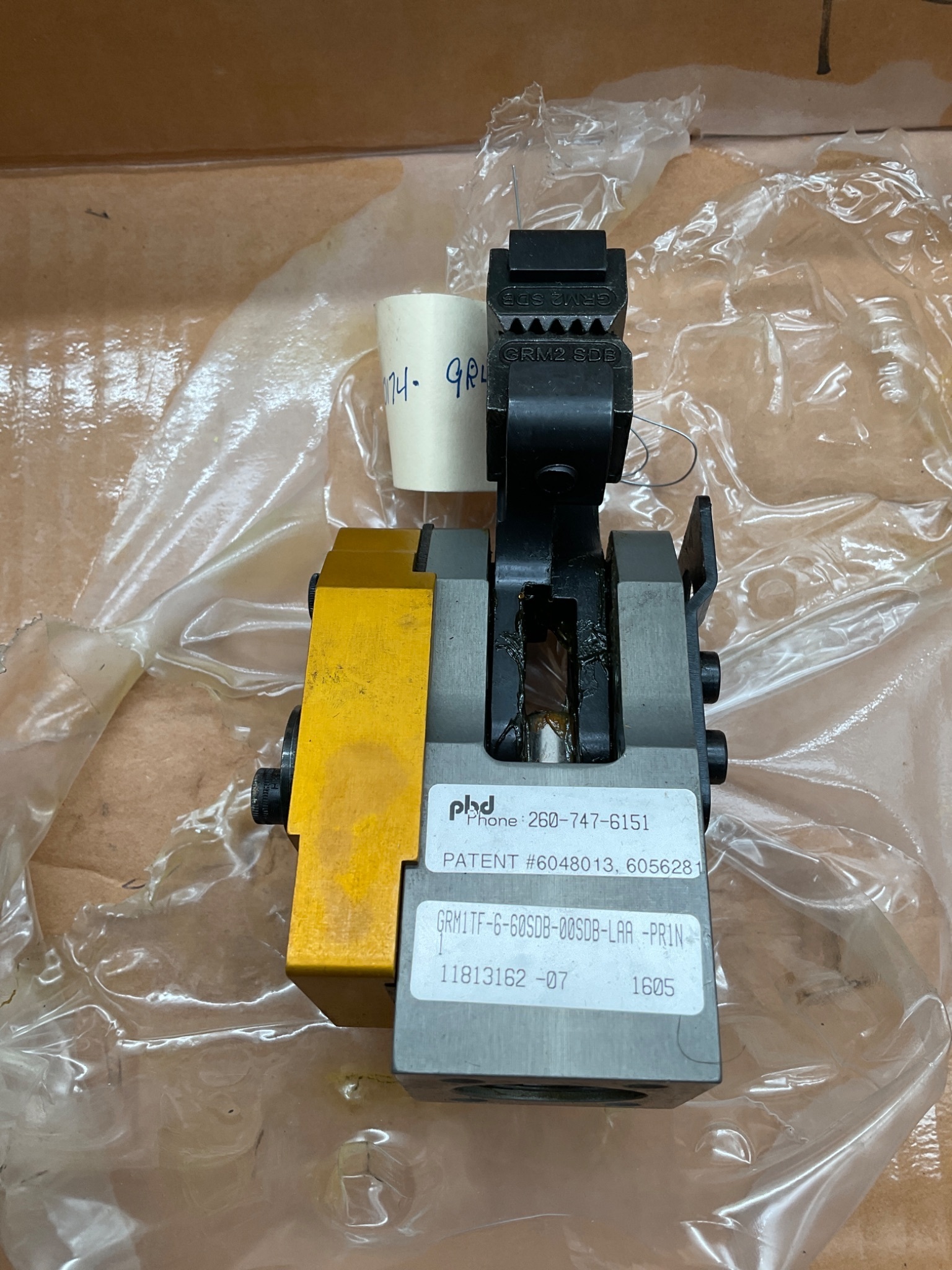 PHD GRM1TF-6-60SDB-00SDB-LAA-PR1N1 Pneumatic Gripper NEW 2