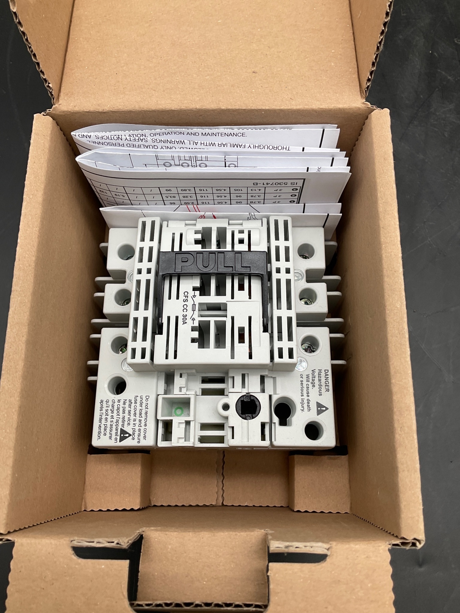SIEMENS CFS361C5 Compact Fusible Switch 30A 600V 3PH NEW 2