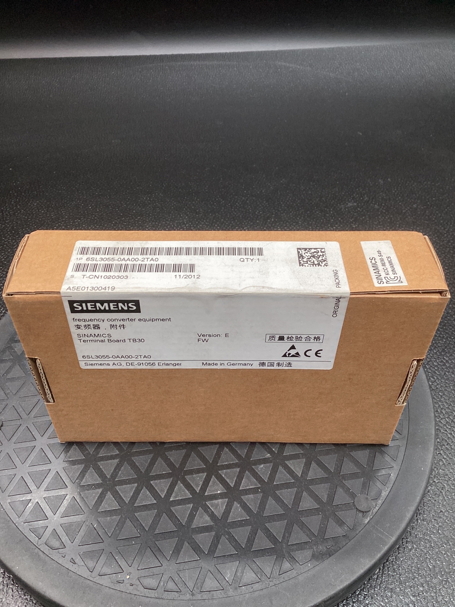 SIEMENS 6SL3055-0AA00-2TA0 Terminal Board TB30 NEW 4