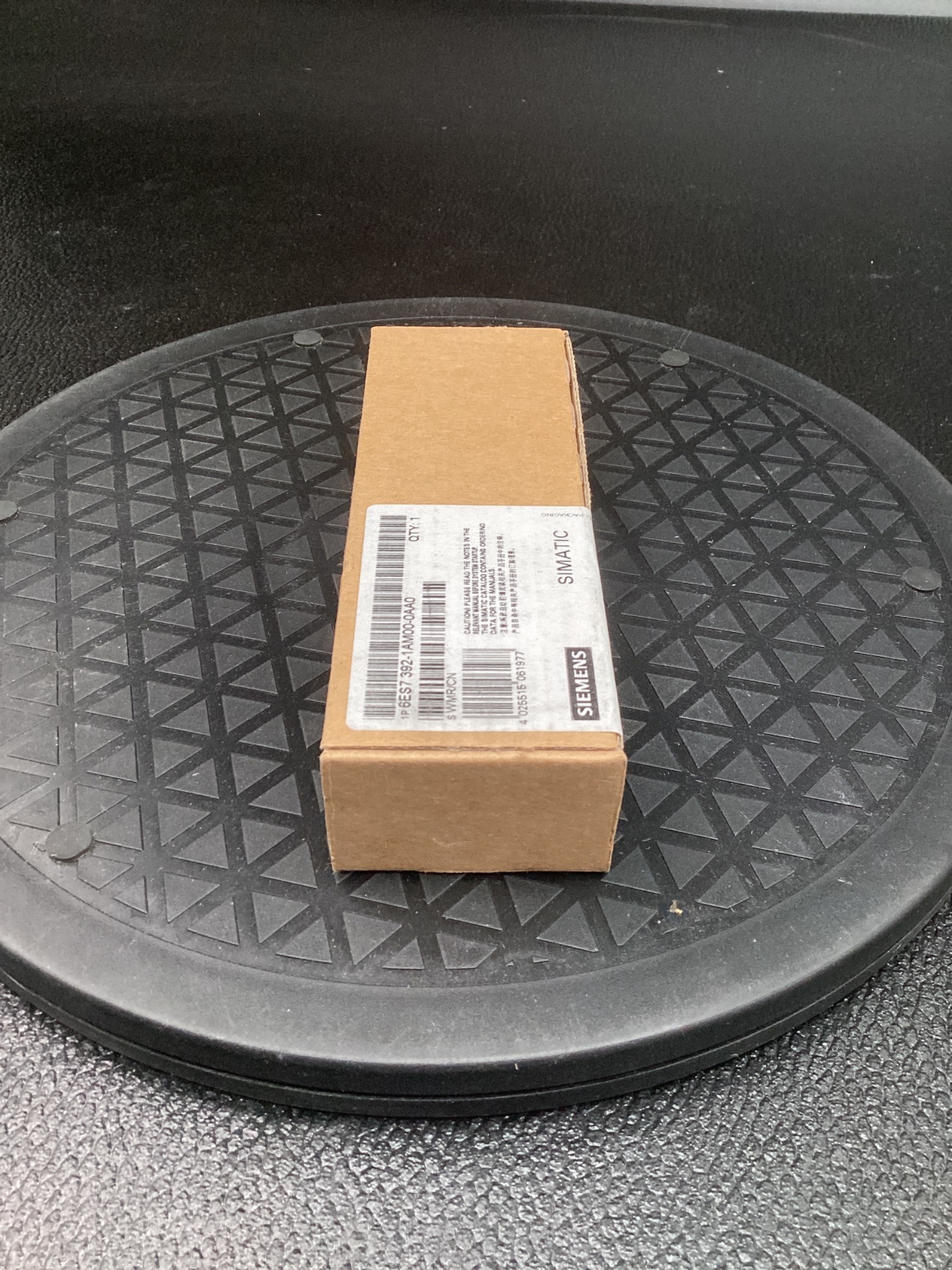SIEMENS 6ES7 392-1AM00-0AA0 SIMATIC S7-300 Module Connector NEW 3