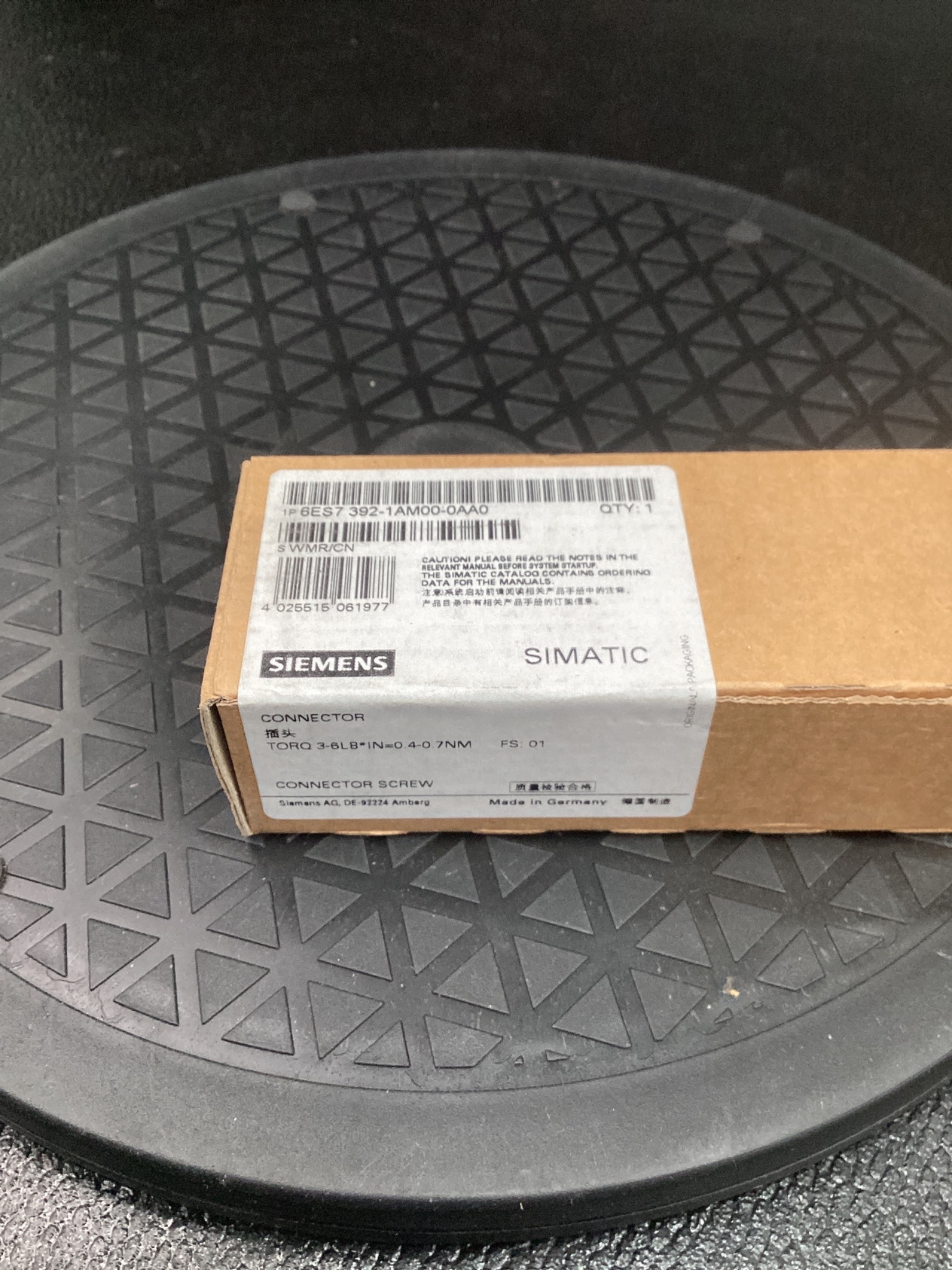 SIEMENS 6ES7 392-1AM00-0AA0 SIMATIC S7-300 Module Connector NEW 4