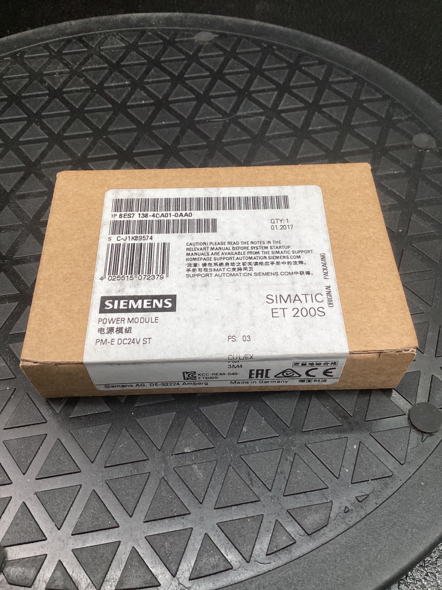 SIEMENS 6ES7 138-4CA01-0AA0 Power Module NEW 4