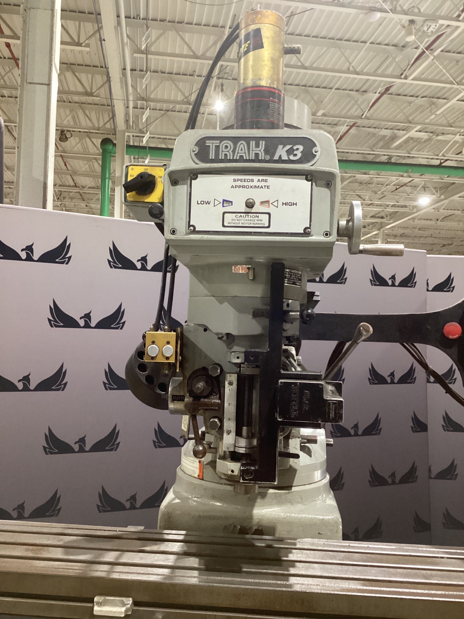SOUTHWESTERN INDUSTRIES TRAK K3 3-AXIS CNC KNEE MILL USED 1