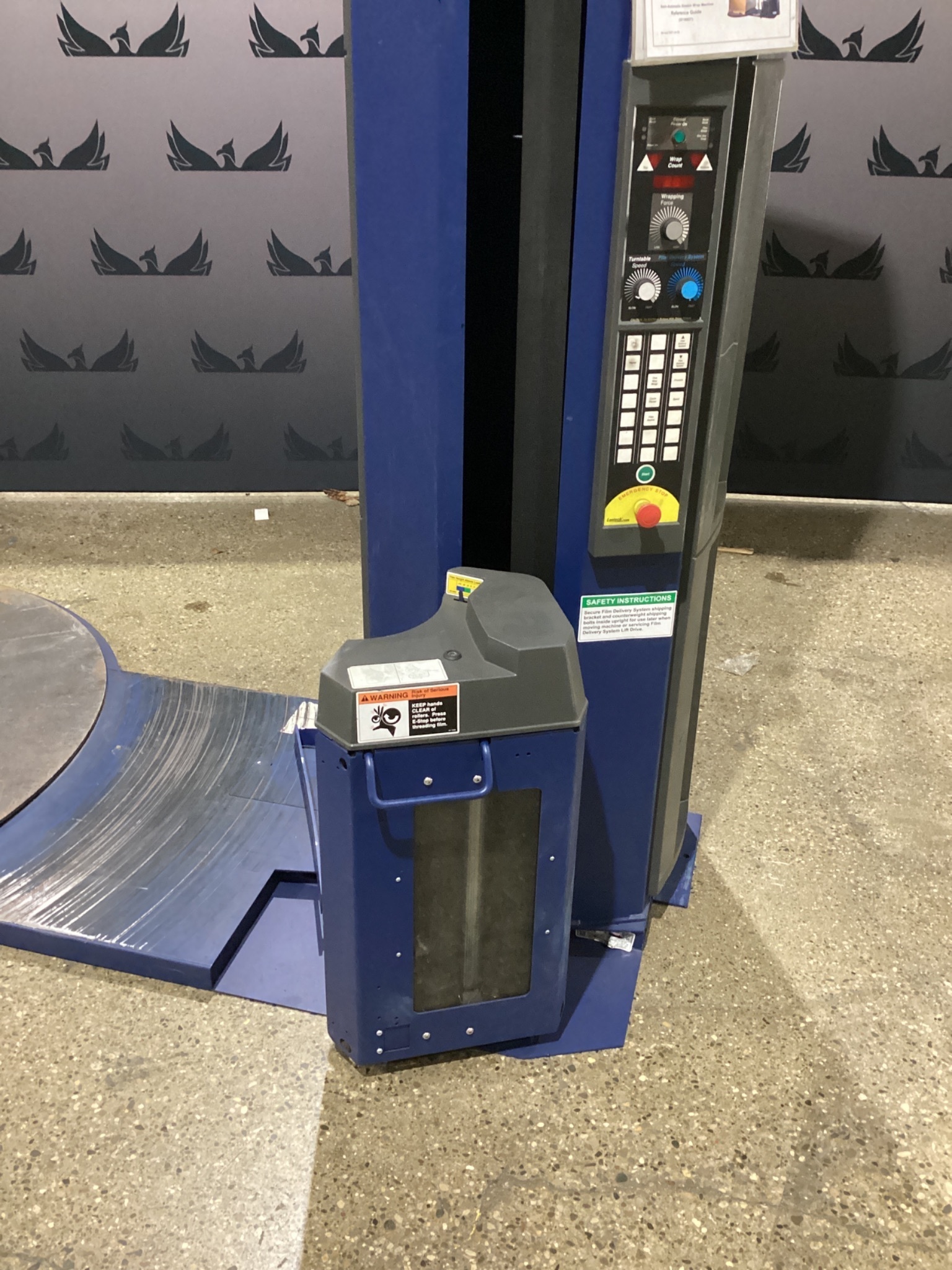 LANTECH Q-300 SHRINK PACKAGING MACHINE USED 1