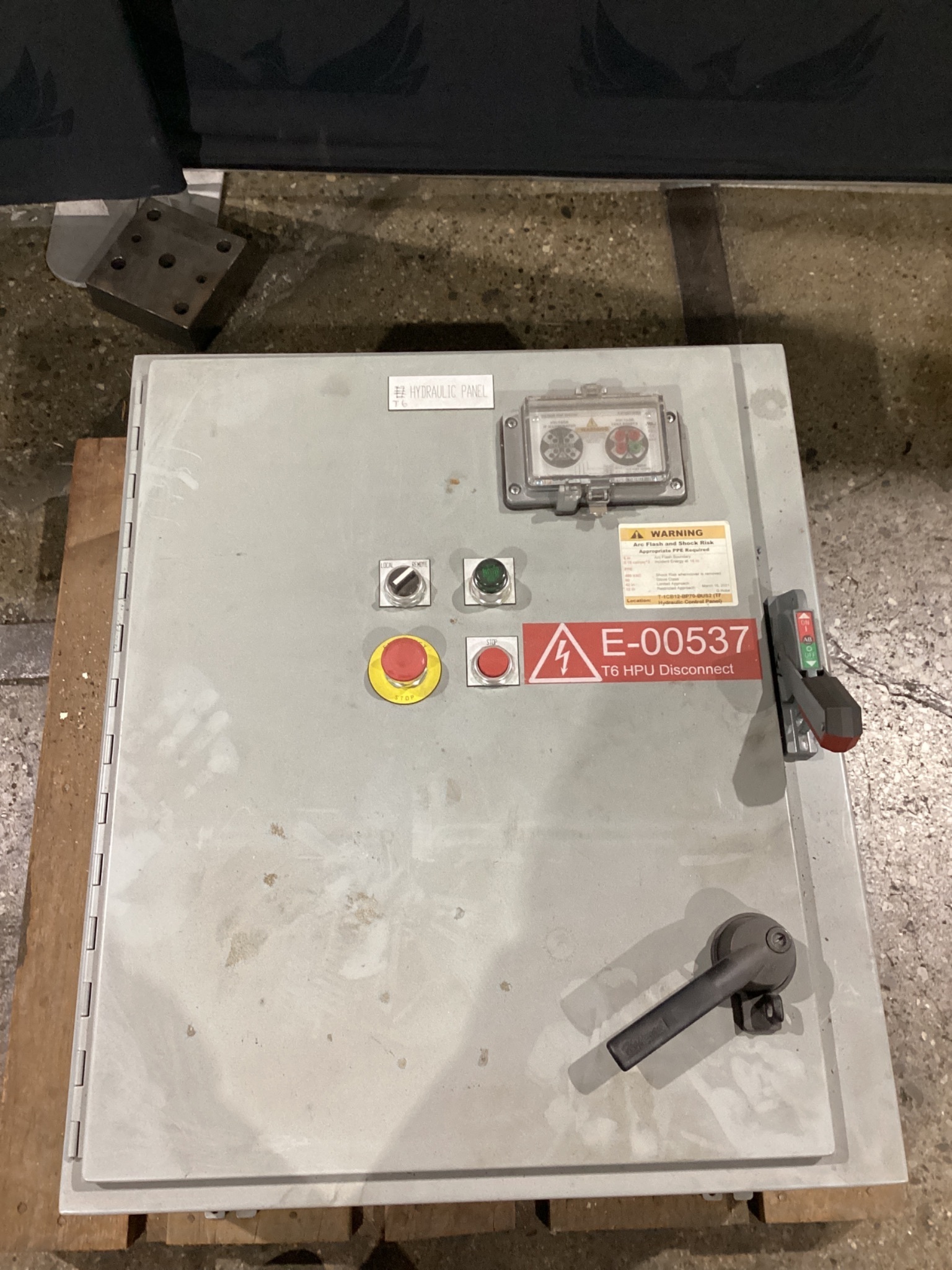 NVENT HOFFMAN A30SA2612LPPL PREFERRED CUTOUT DISCONNECT ENCLOSURES TYPE 12 USED 1