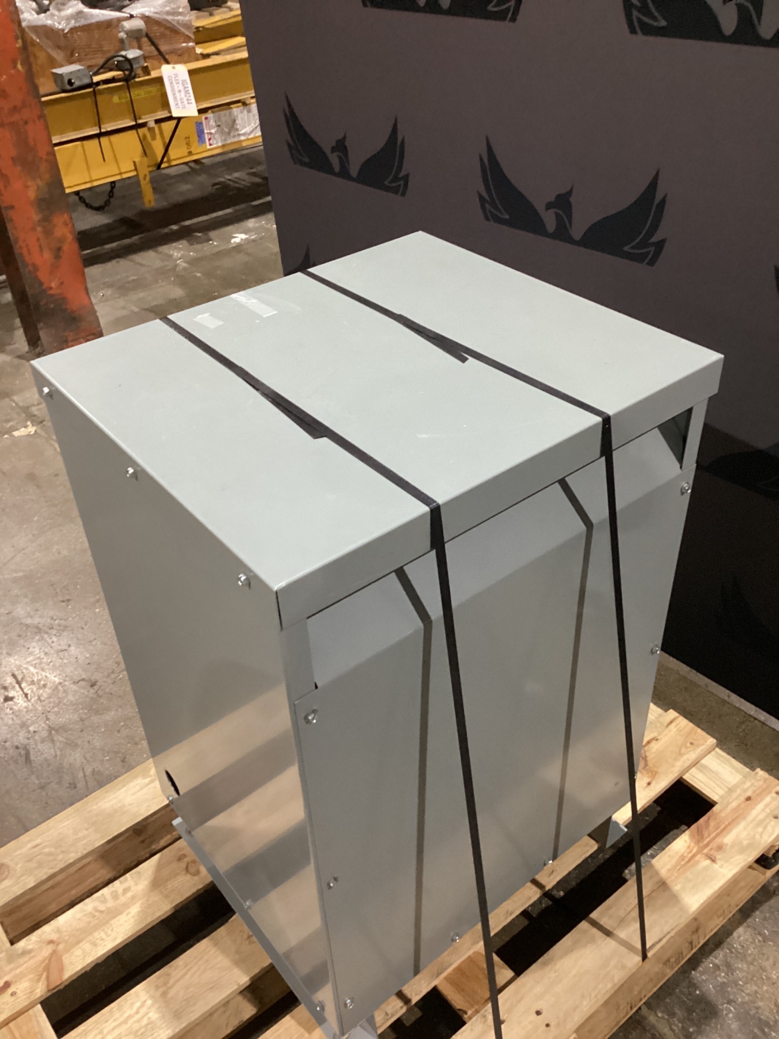 FEDERAL PACIFIC T20LH42-30 Transformer 208V - 480Y/277V 30 KVA, 3PH USED 3