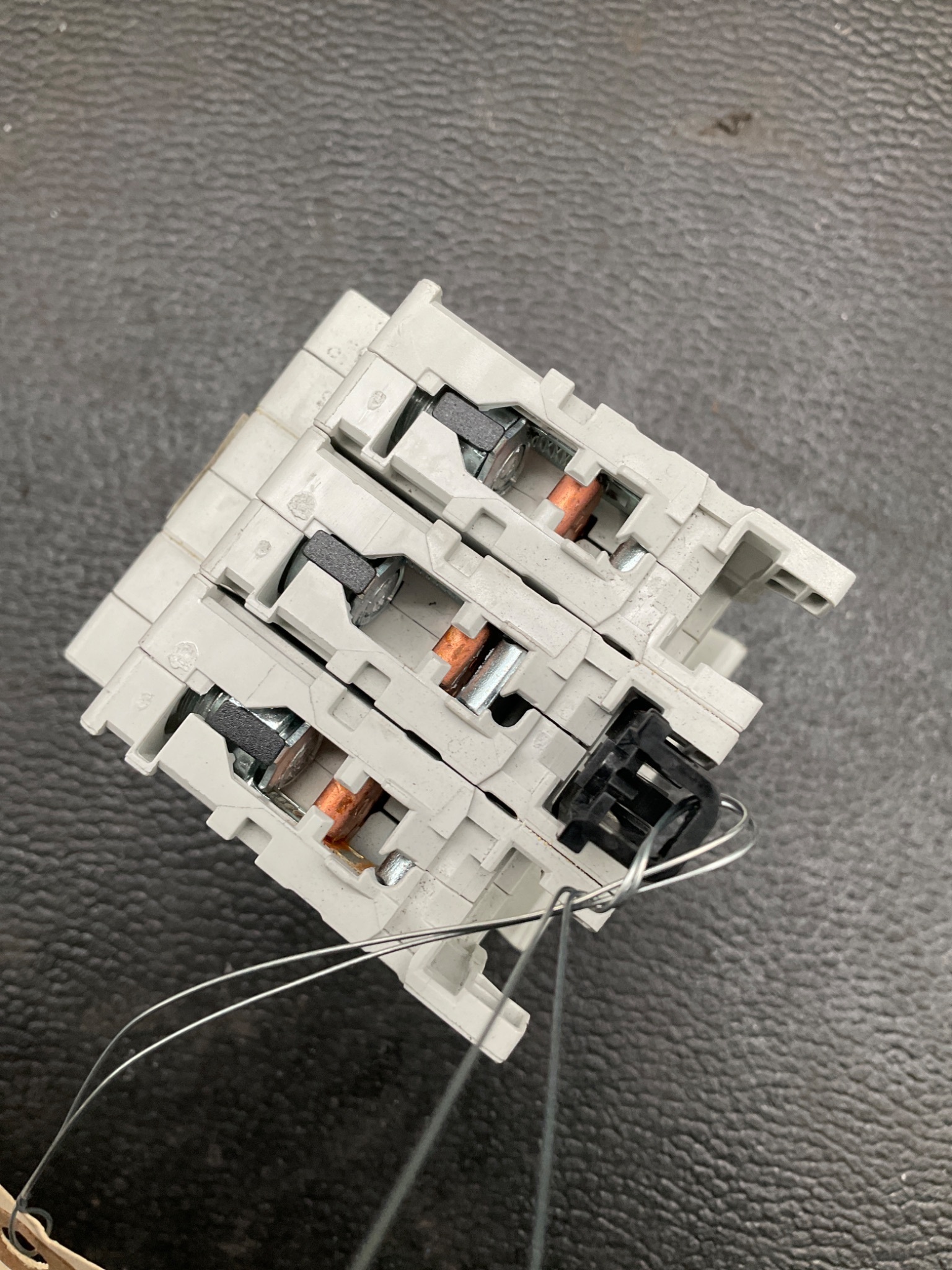 ABB S203-C2 3-Pole Circuit Breaker USED 4