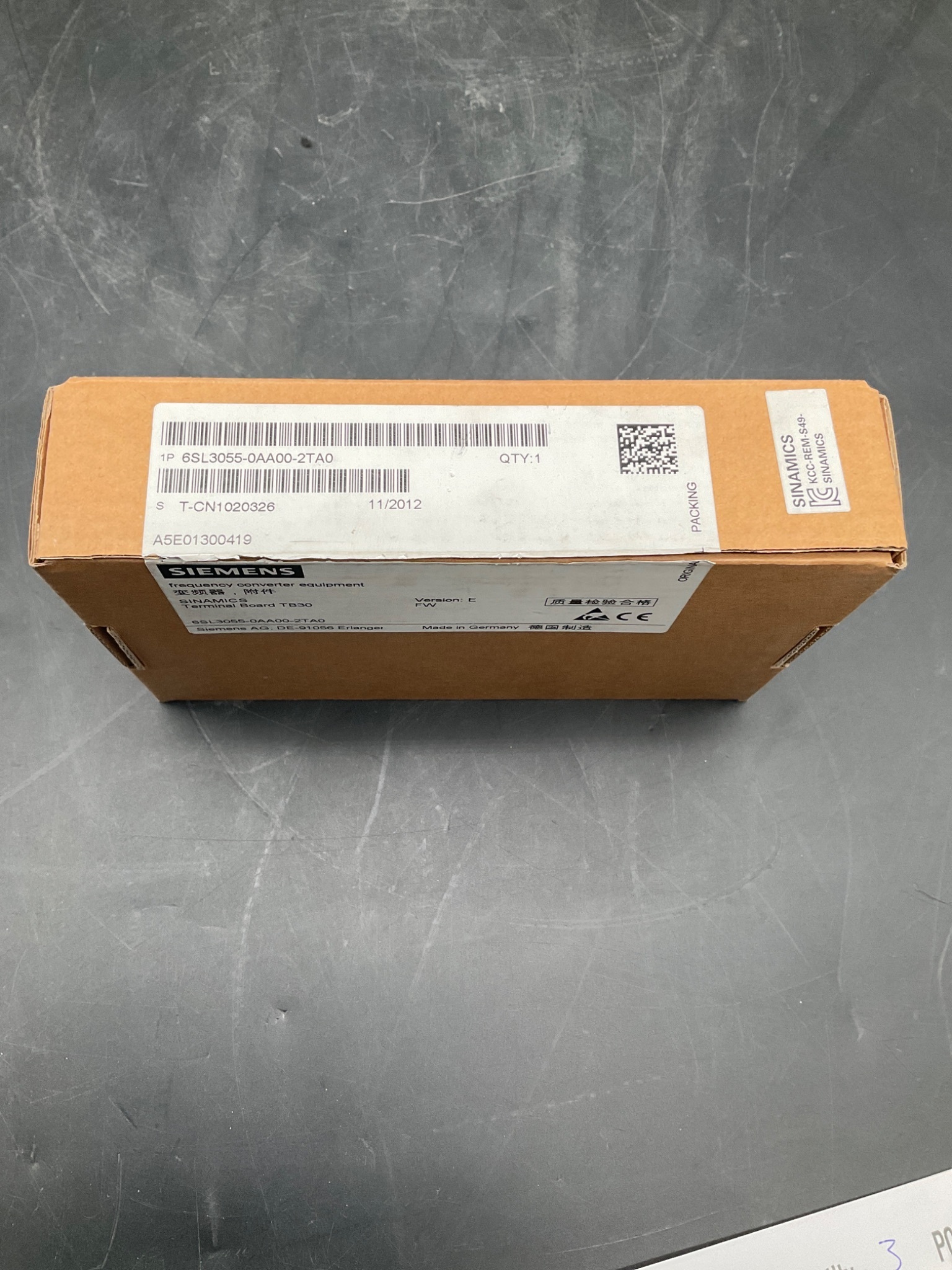 SIEMENS 6SL3055-0AA00-2TA0 Terminal Board TB30 NEW 2