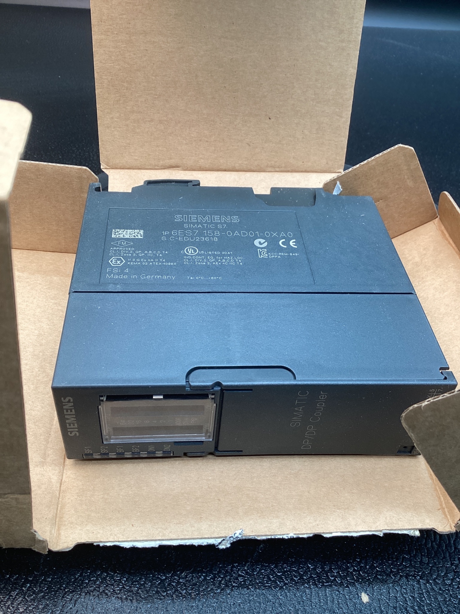SIEMENS 6ES7 158-0AD01-0XA0 Coupling Module ET200SP NEW 5