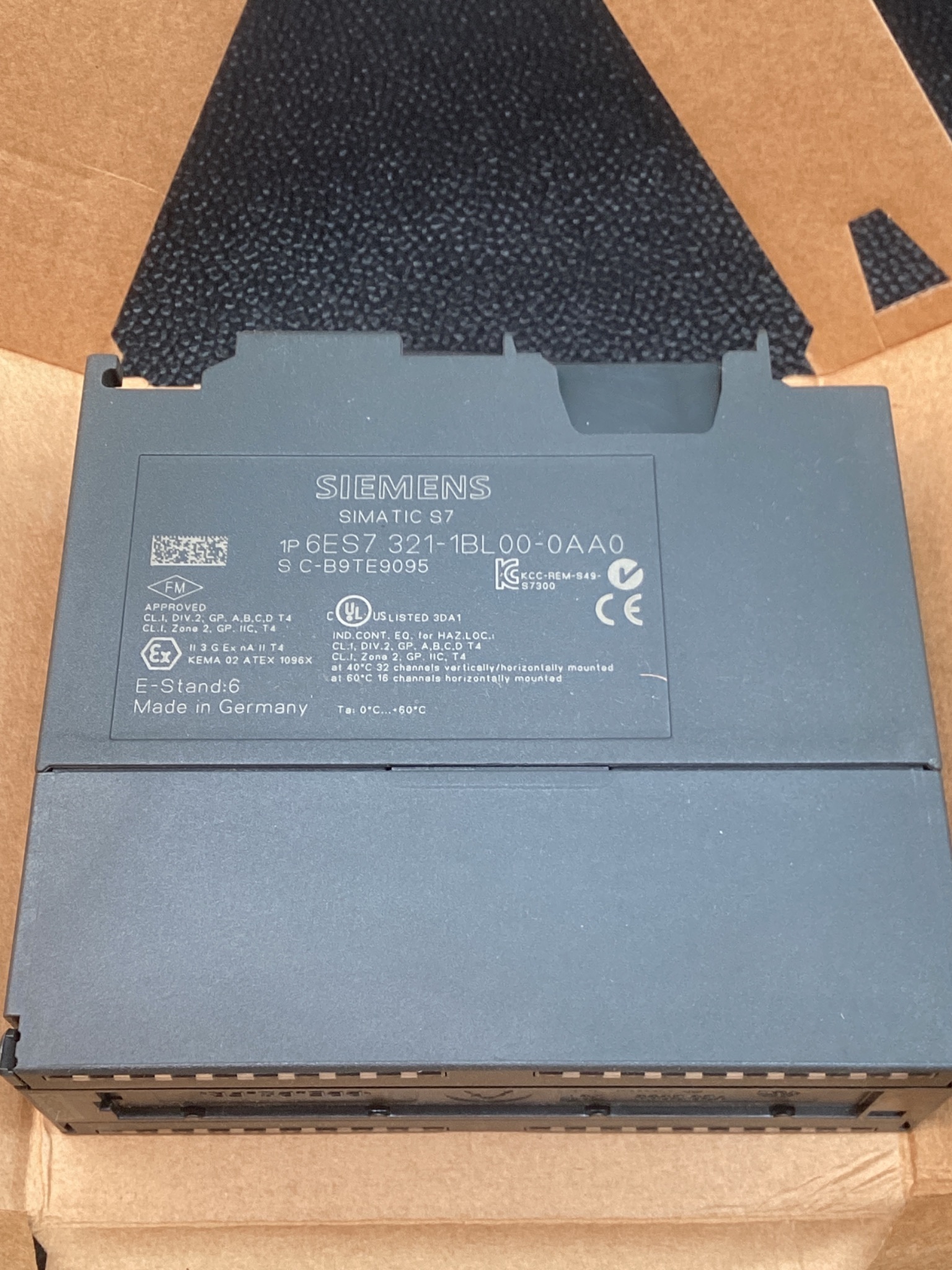 SIEMENS 6ES7 321-1BL00-0AA0 Digital Input Module ET200S NEW 8