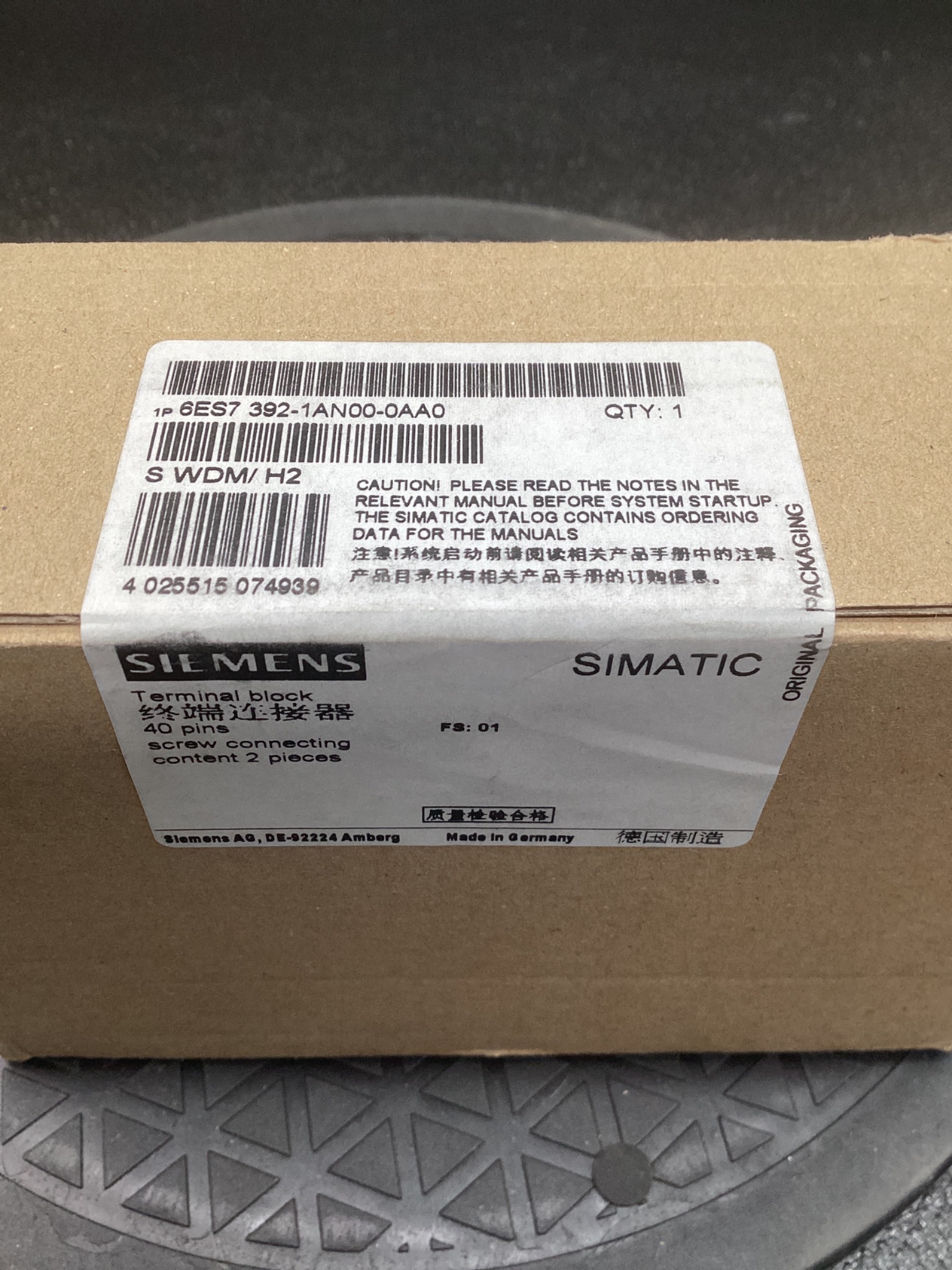 SIEMENS 6ES7 392-1AN00-0AA0 Terminal Block S7-300 NEW 4