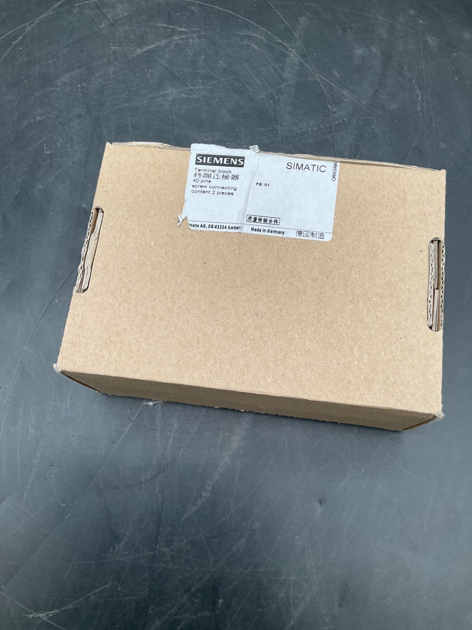 SIEMENS 6ES7 392-1AN00-0AA0 Terminal Block S7-300 NEW 3