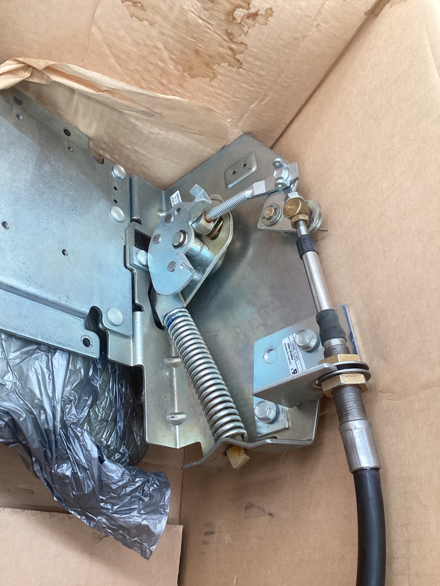 ALLEN BRADLEY 1494C-CM7 200A RH Disconnect Switch 6FT Cable Mechanism NEW 6