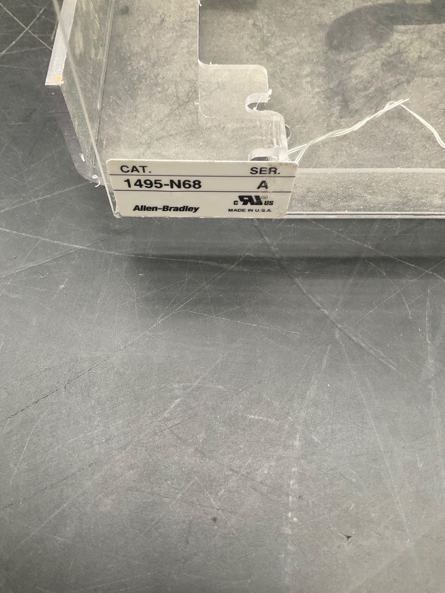 ALLEN BRADLEY 1495-N68 Fuse Holder Cover with Door USED 2