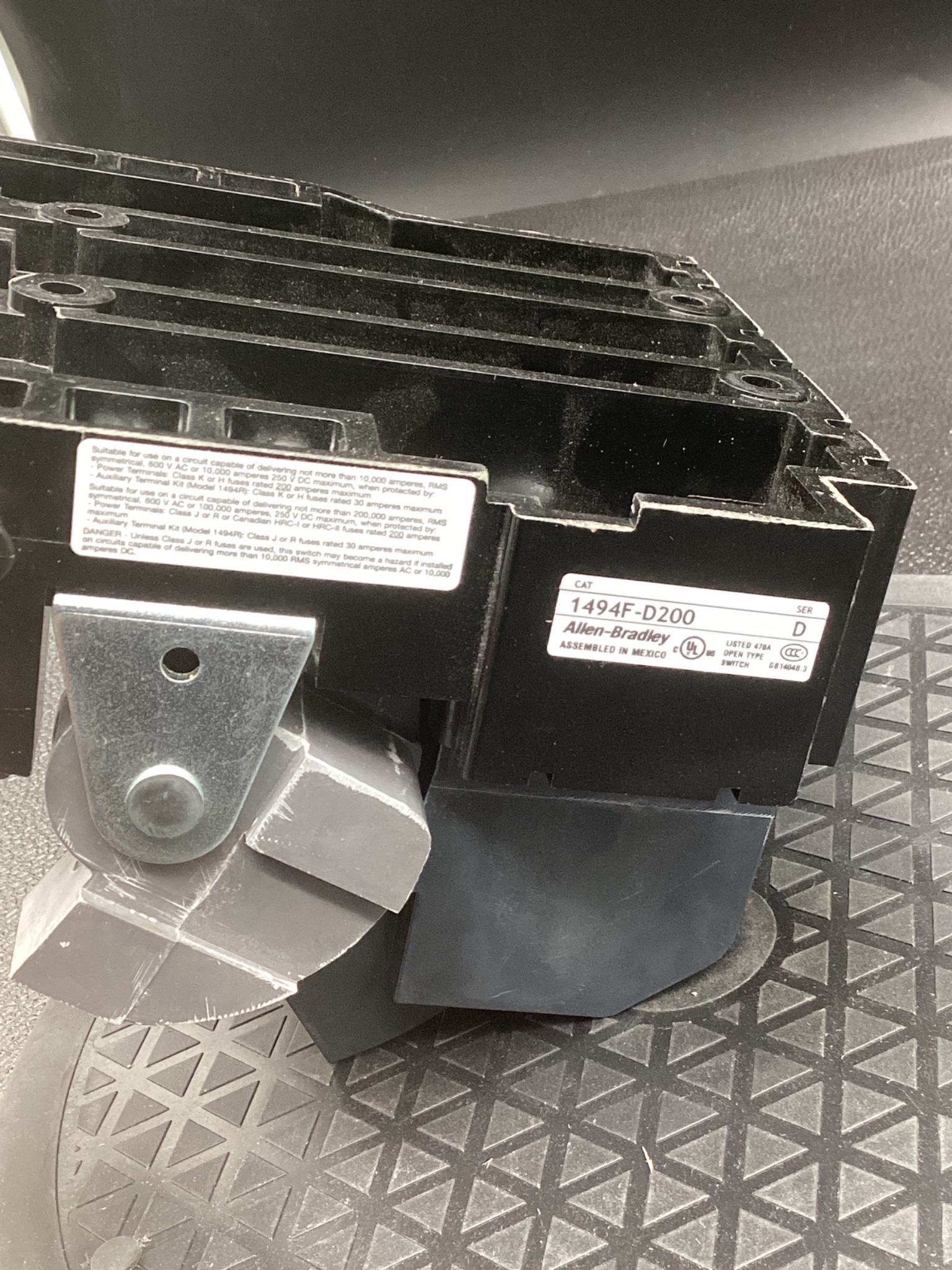 ALLEN BRADLEY 1494F-D200 Disconnect Switch 200A USED 5