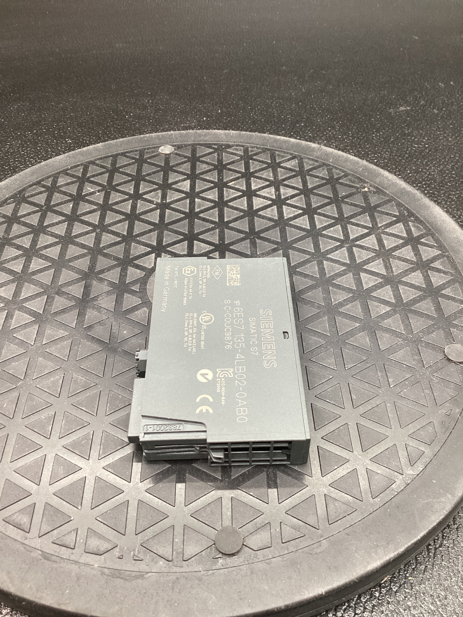 SIEMENS 6ES7 135-4LB02-0AB0 Analog Output Module ET200M USED 3