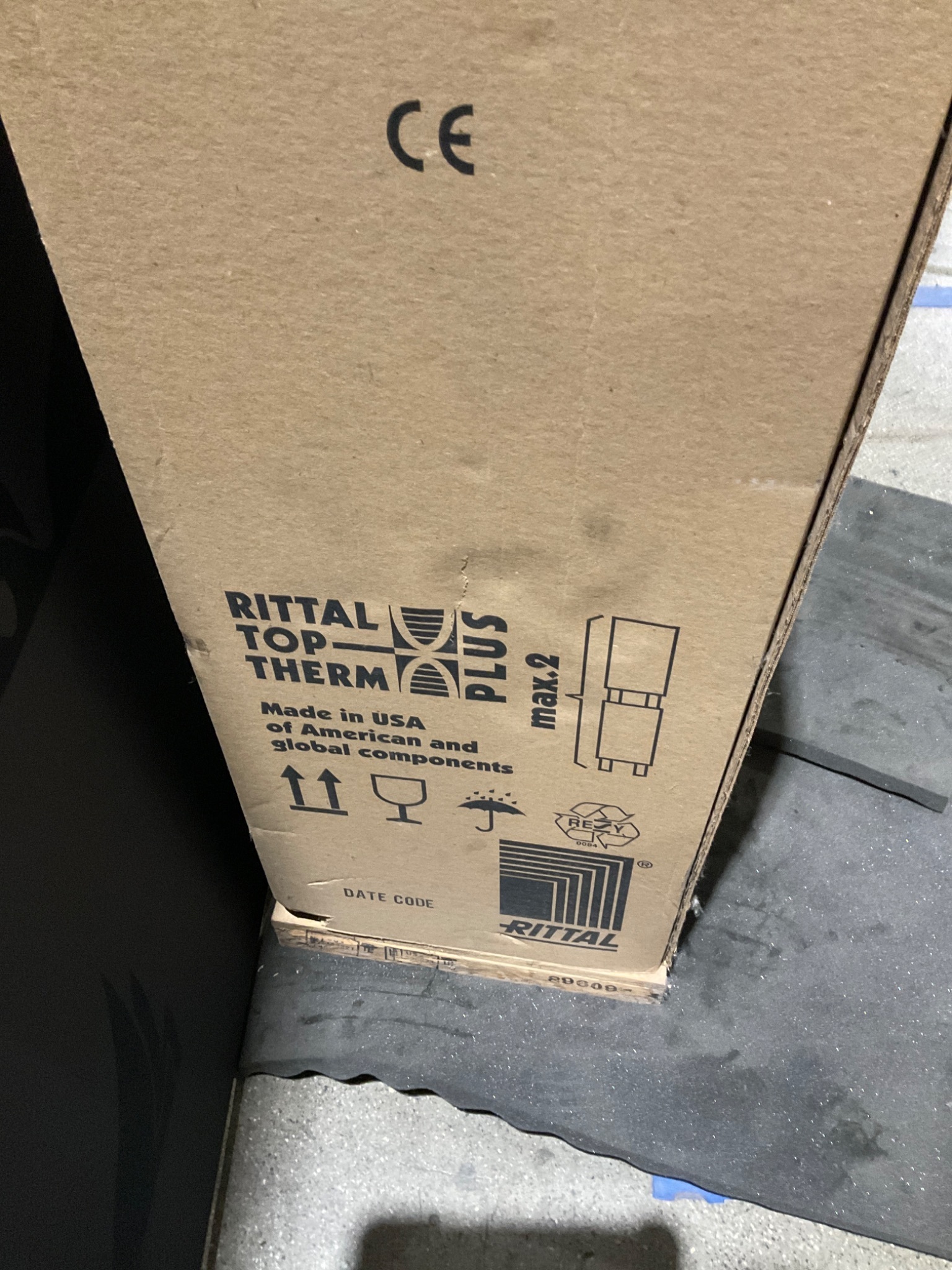 RITTAL 3304110 Enclosure AC Unit 3915 BTU 115V Side Mount NEW 2