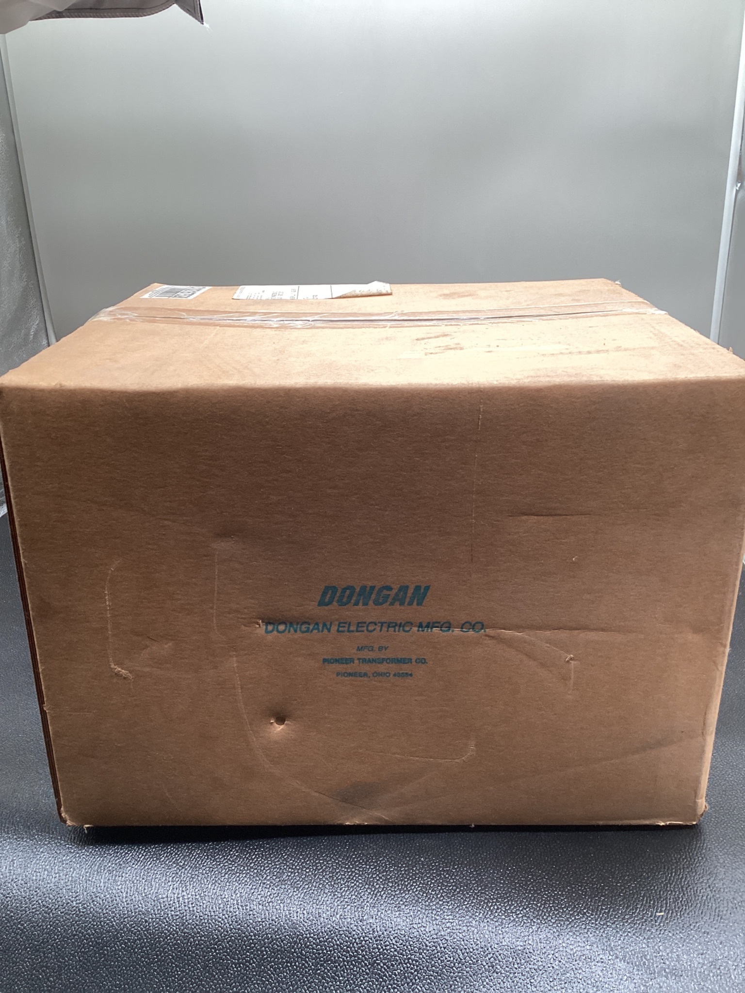 DONGAN TDL12-200 Enclosed Transformer Disconnect 1KVA 480V - 120V NEW 2