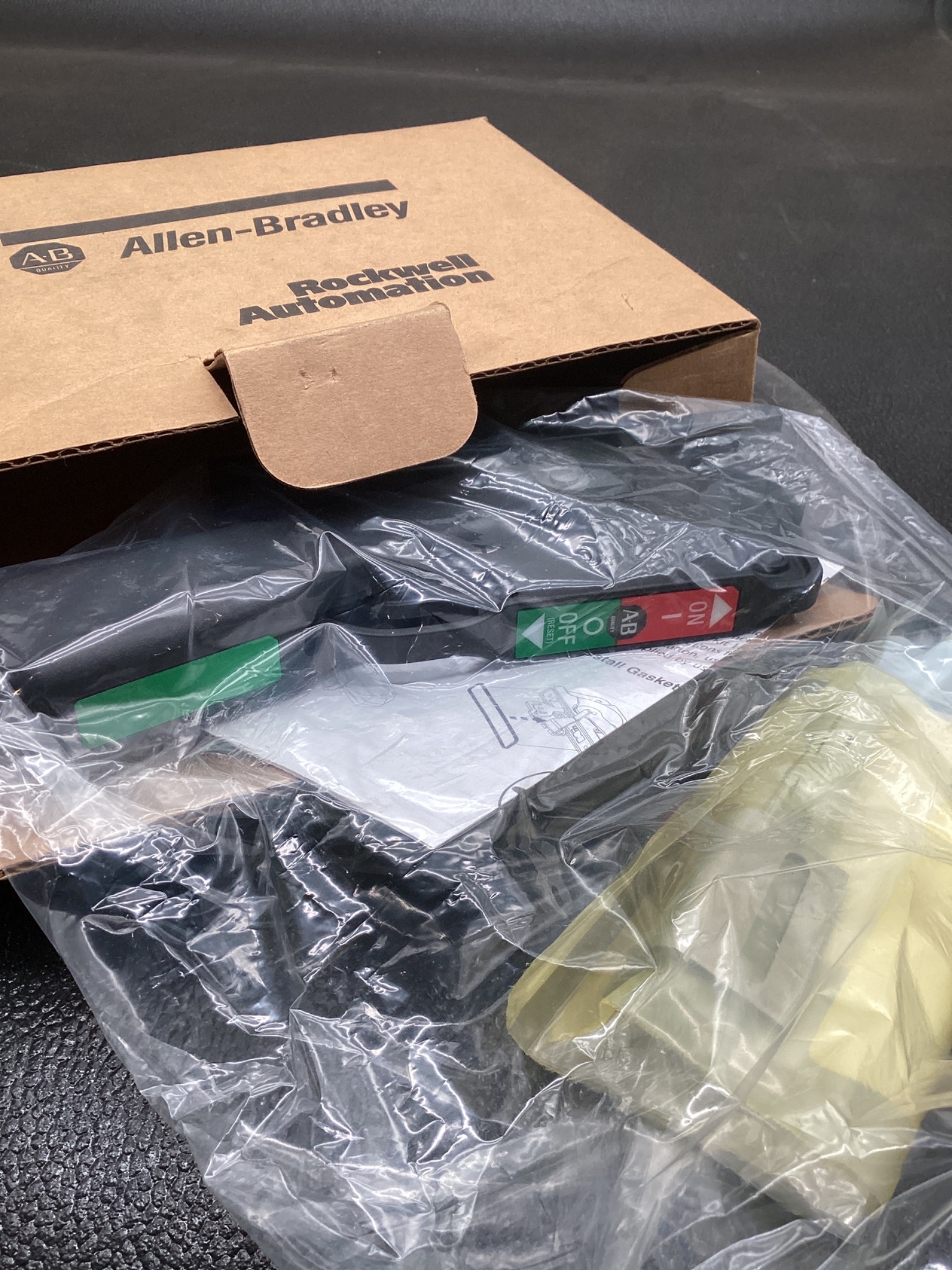 ALLEN BRADLEY 1494F-P1 Disconnect Switch Handle Series A NEW 4