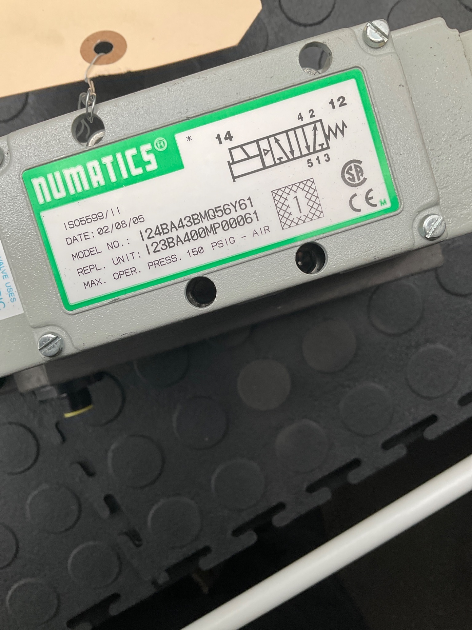 NUMATICS 124BA43BMQ56Y61 Pneumatic Valve Assembly USED 6