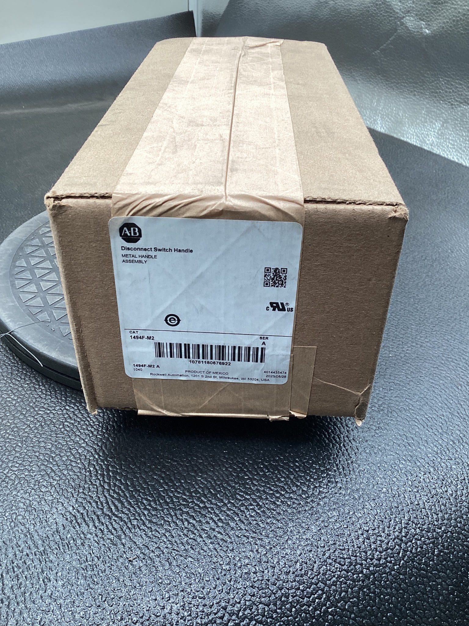 ALLEN BRADLEY 1494F-M2 Disconnect Switch Handle NEW 0