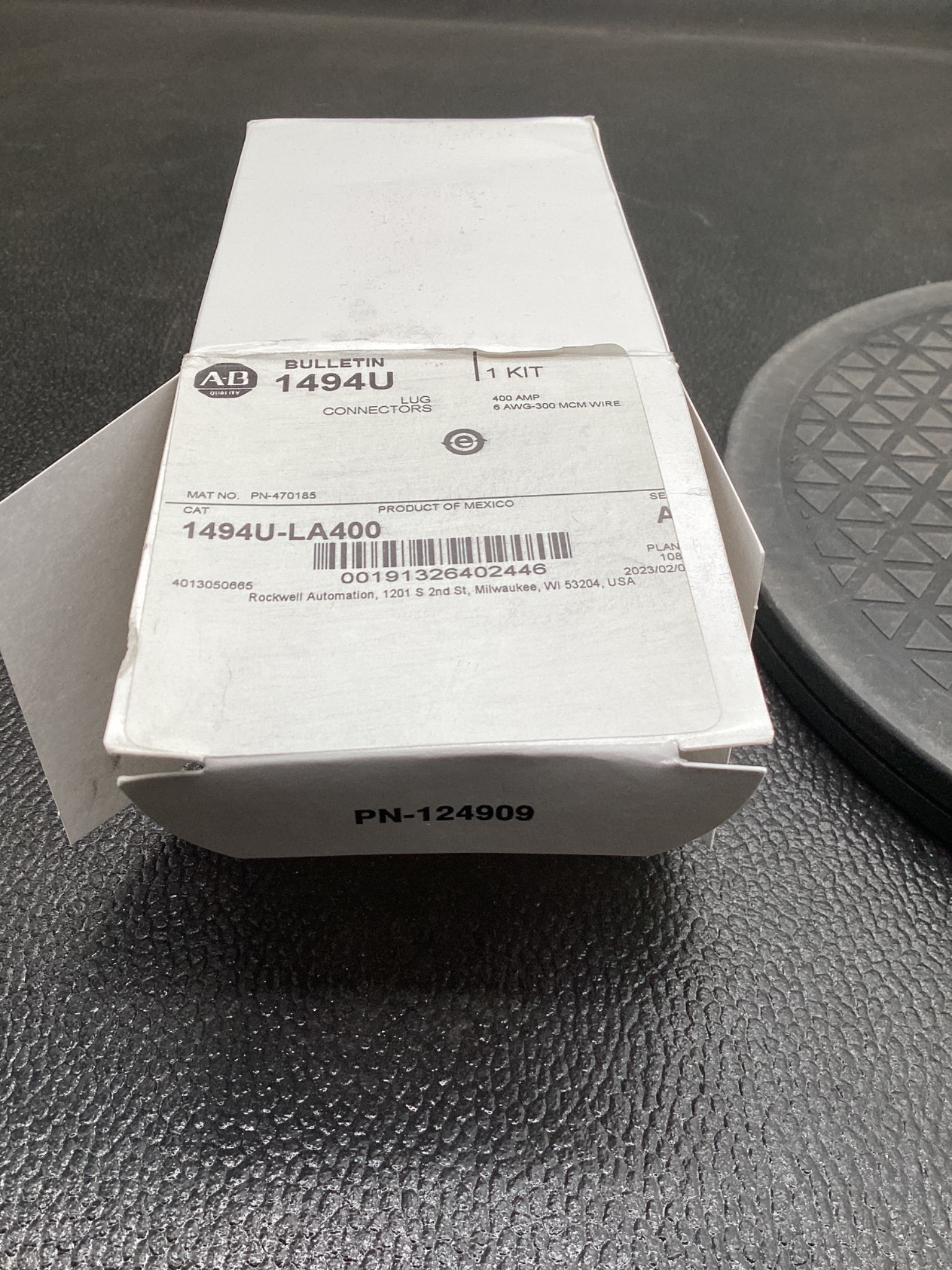 ALLEN BRADLEY 1494U-LA400 Lug Connectors 400A Kit NEW 4
