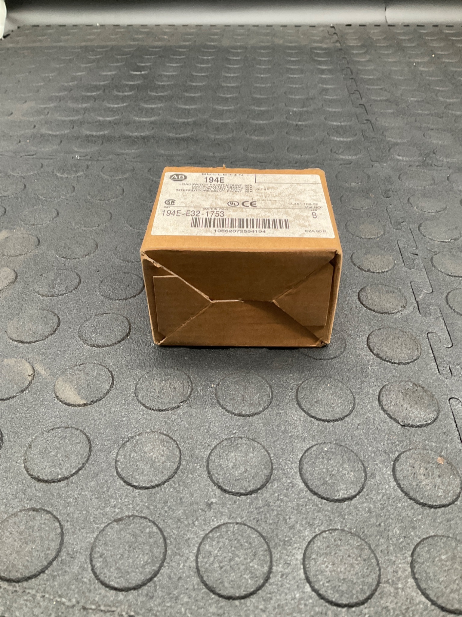 ALLEN BRADLEY 194E-E32-1753 Loadswitch Front Mount 32A NEW 3