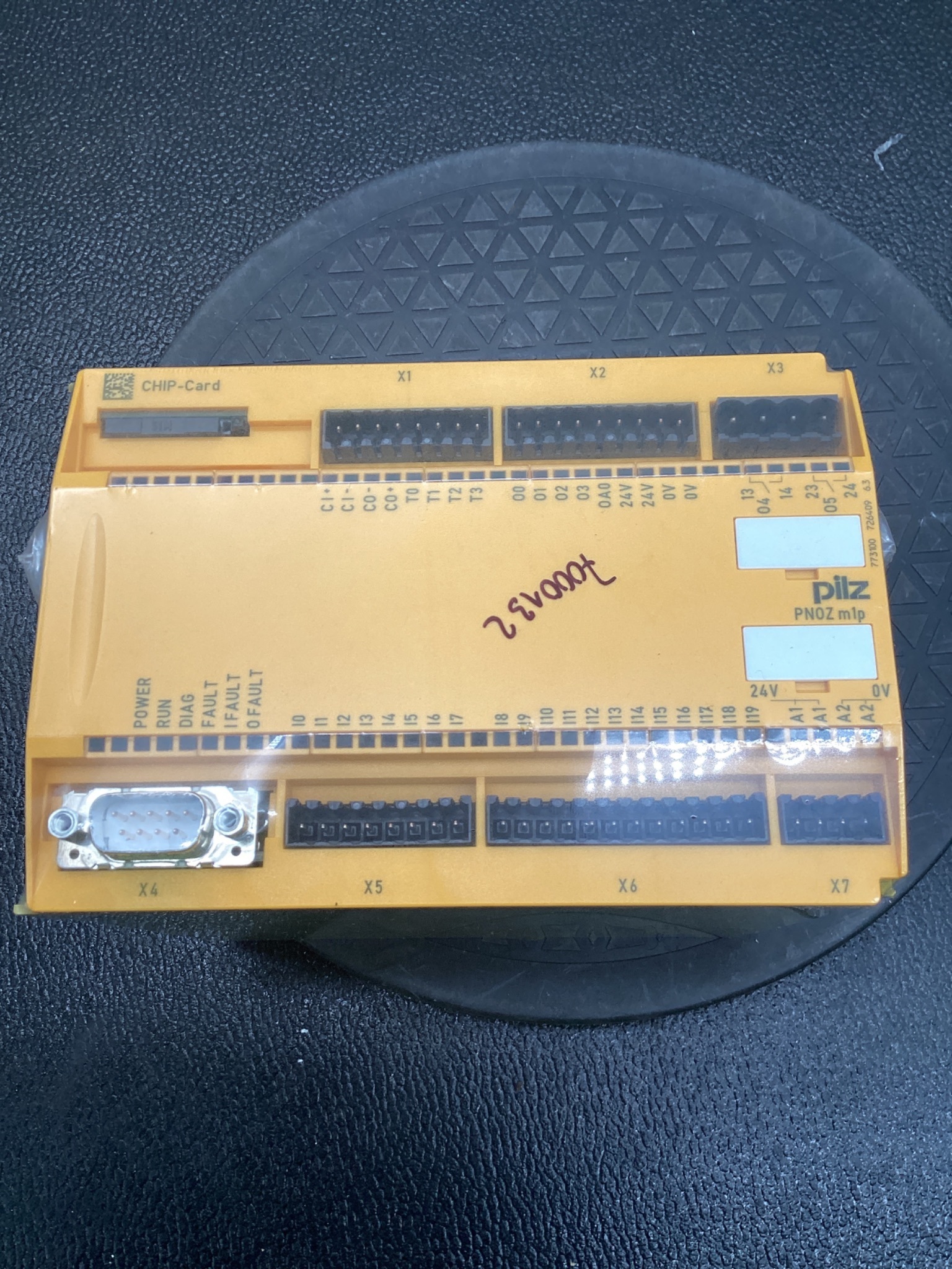 PILZ PNOZ M1P Safety Relay Module 773100 NEW 4